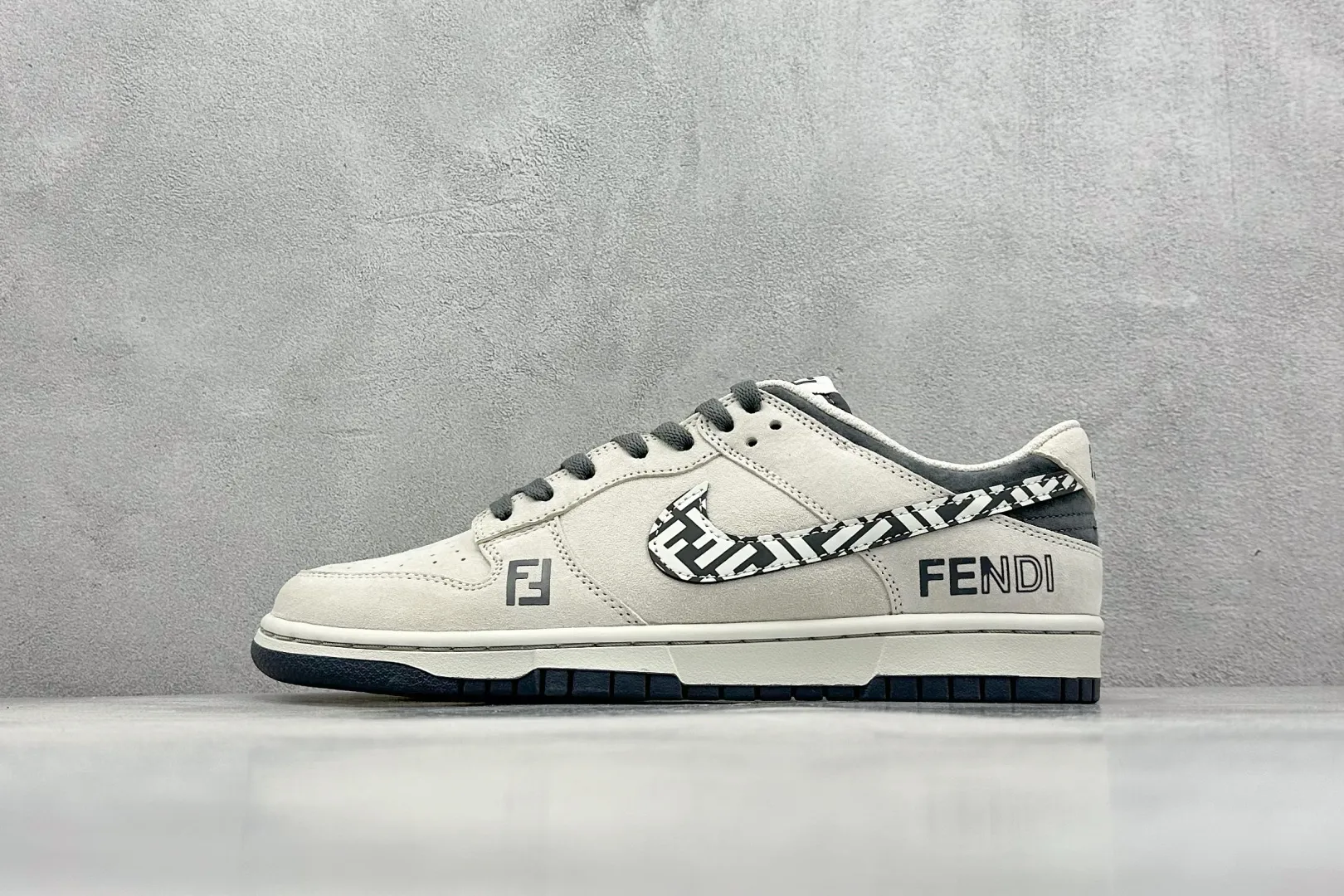 OdorResistant Nike SB Dunk Low Fendi Collab White Grey –  Rep Shoes & Replica Nikes 1642