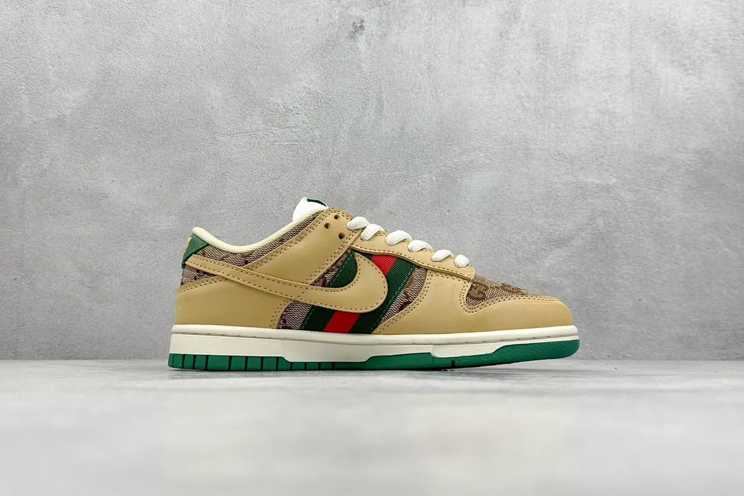 Nike SB Dunk Low Gucci Beige Low Top Replica Nike Shoes Stretchable 1544