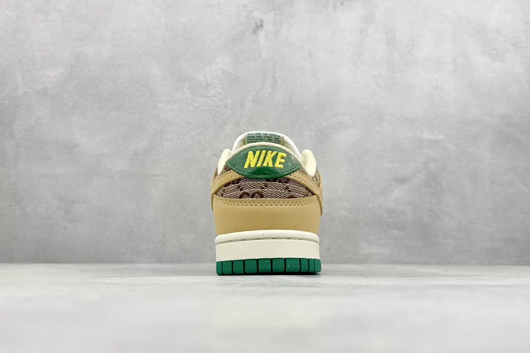 Nike SB Dunk Low Gucci Beige Low Top Replica Nike Shoes Stretchable 1544