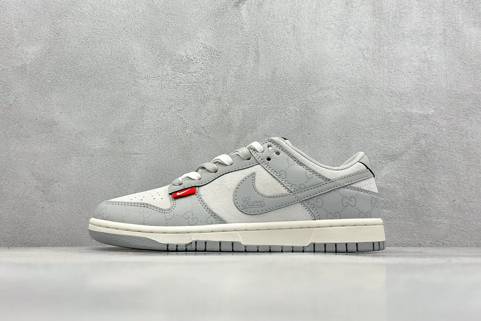 UrbanChic Nike SB Dunk Low Gucci Grey Swoosh –  Rep Shoes & Replica Nikes 1643