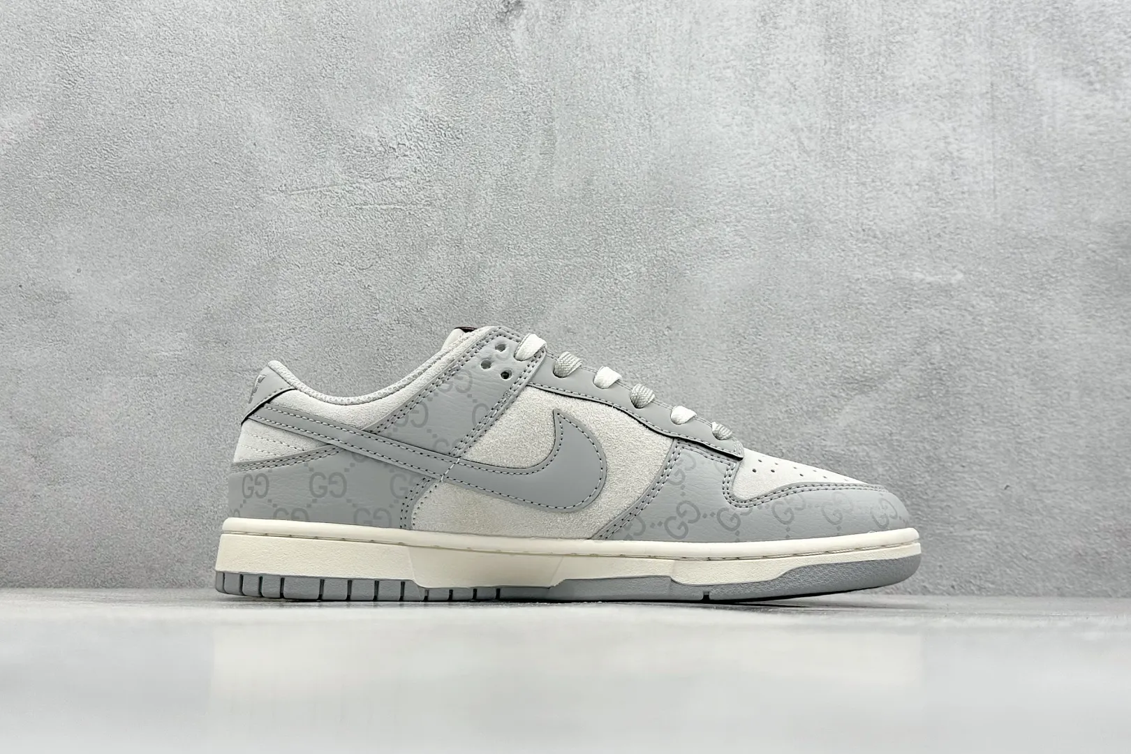 UrbanChic Nike SB Dunk Low Gucci Grey Swoosh –  Rep Shoes & Replica Nikes 1643