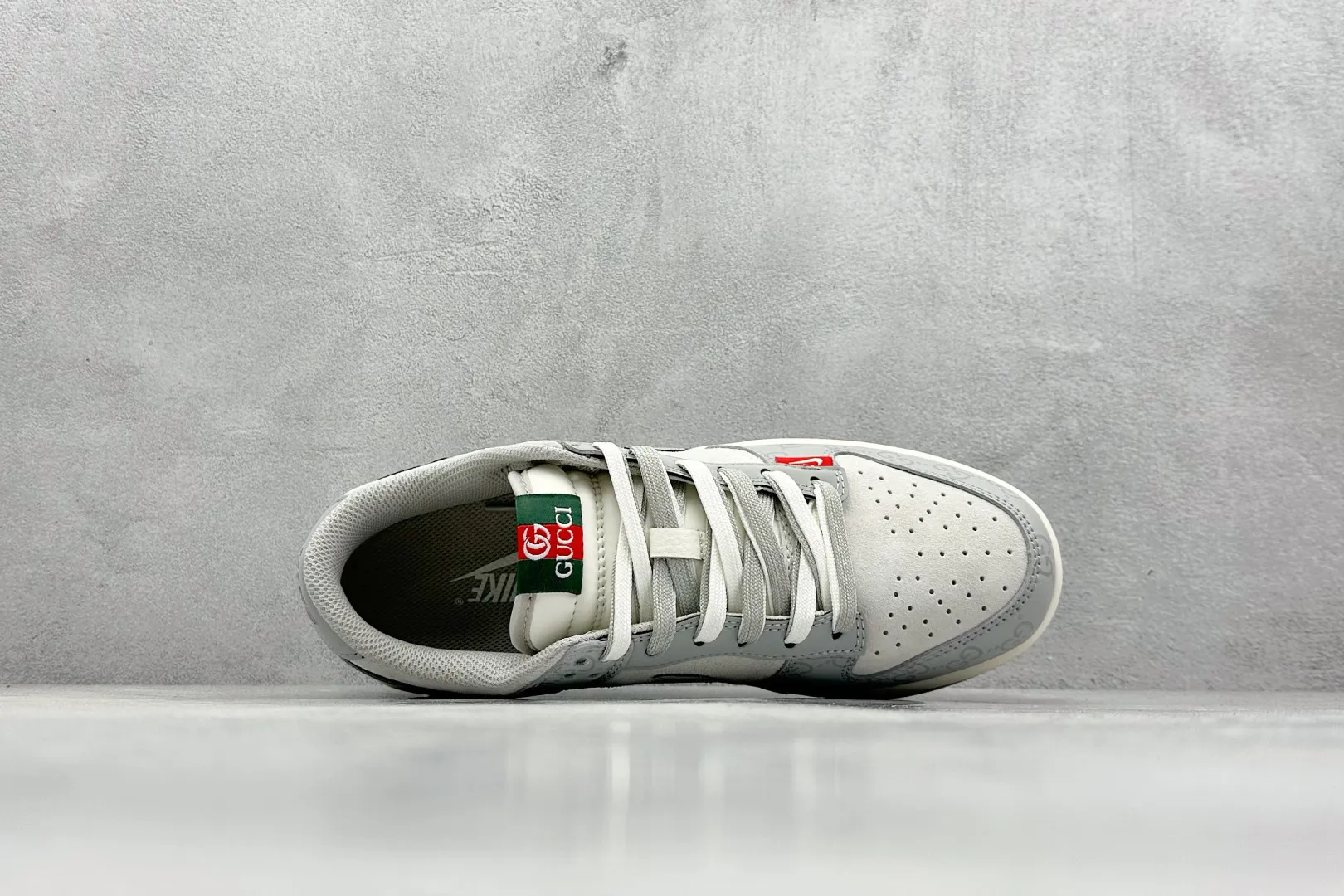 UrbanChic Nike SB Dunk Low Gucci Grey Swoosh –  Rep Shoes & Replica Nikes 1643