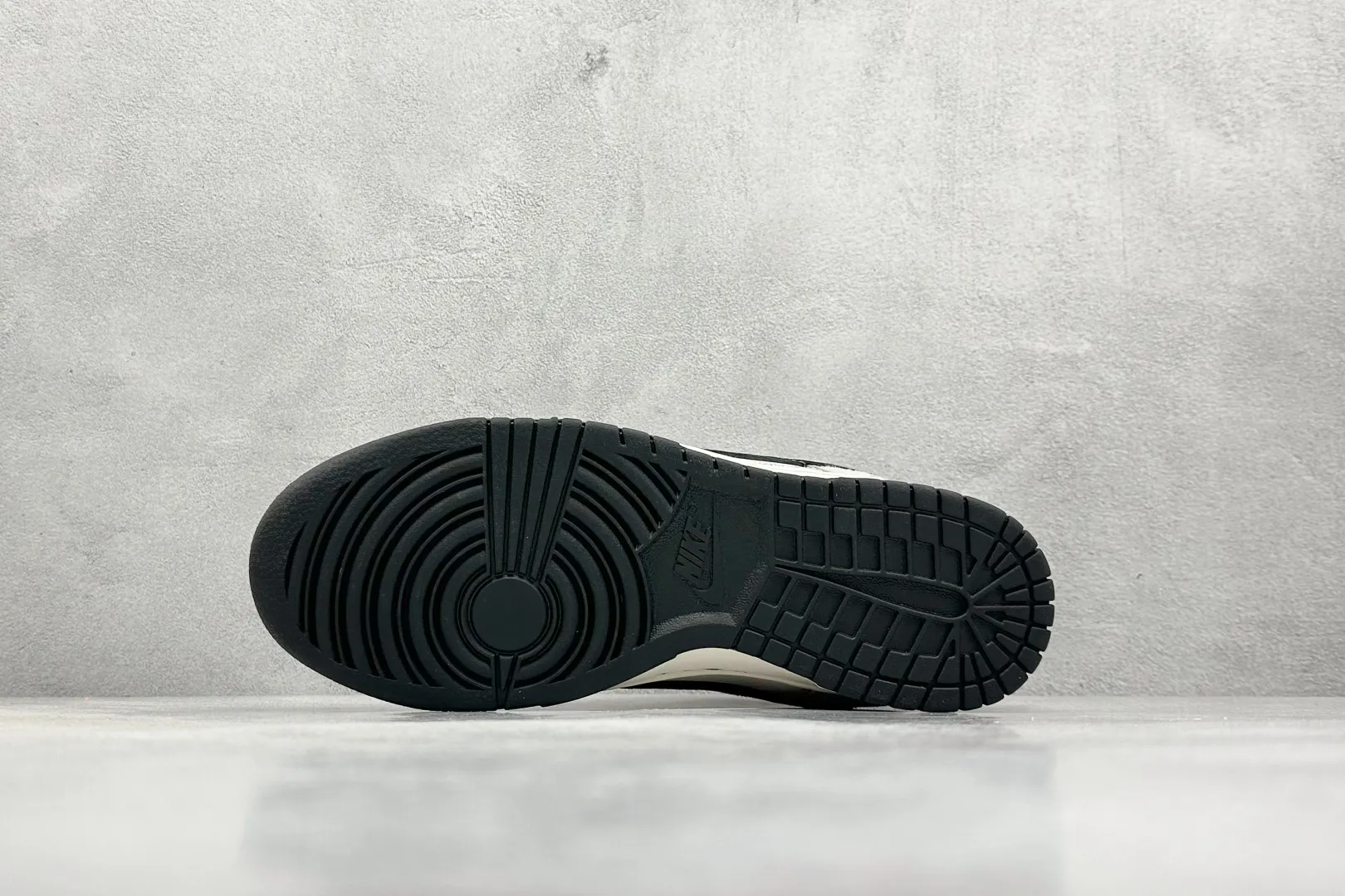 Nike SB Dunk Low KAWS Grey White Black Replica Nike Shoes ZipUp 1630