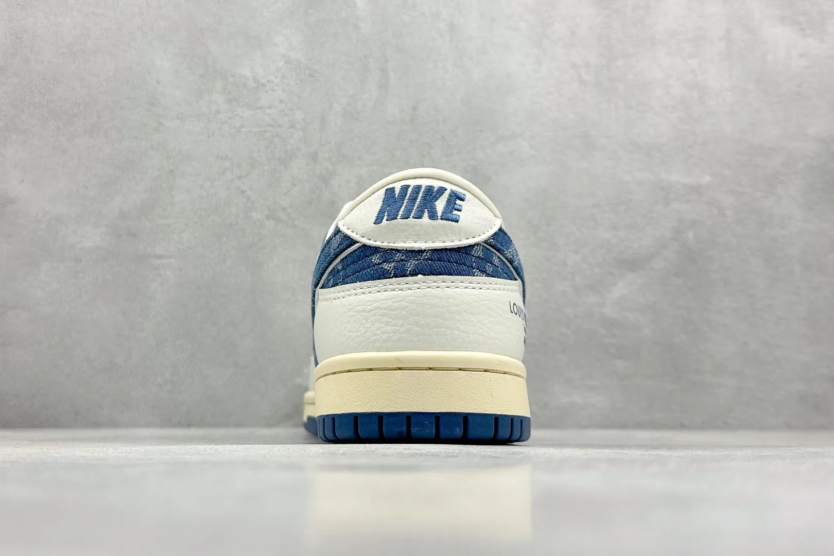 Flexible Nike SB Dunk Low LV Denim Blue Low Top Replica Nike Shoes 1629