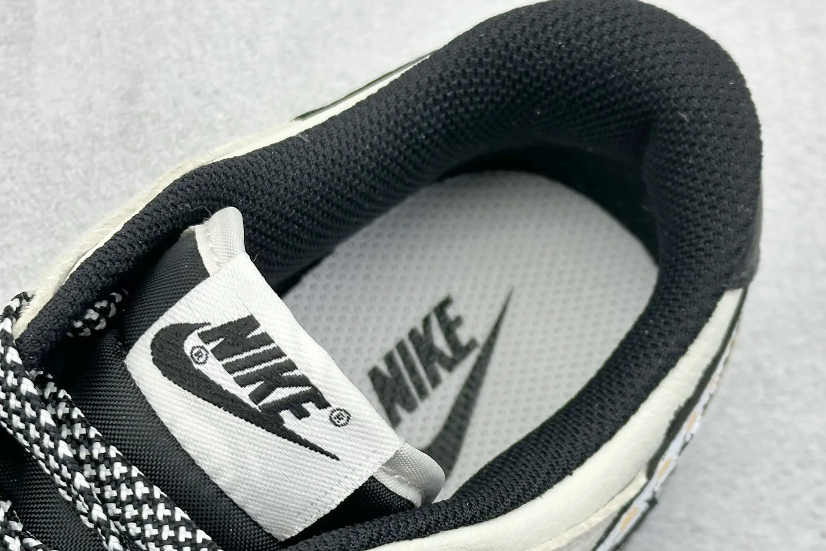 UrbanChic Nike SB Dunk Low Lightning White Black –  Rep Shoes & Replica Nikes 1649