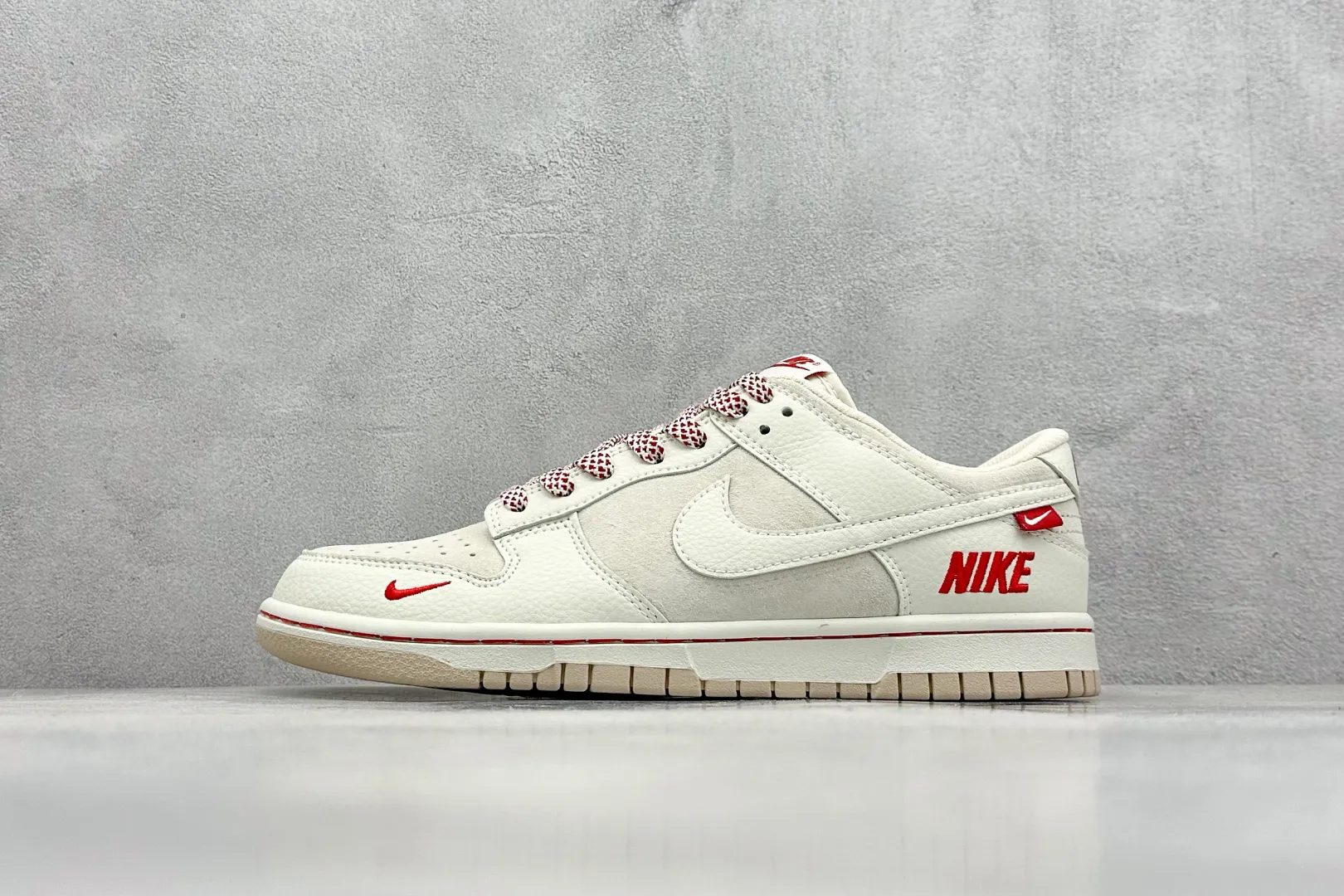Nike SB Dunk Low New Year Red  Shoes – Replica Nikes & Fake Nike Shoes Contemporary 1566
