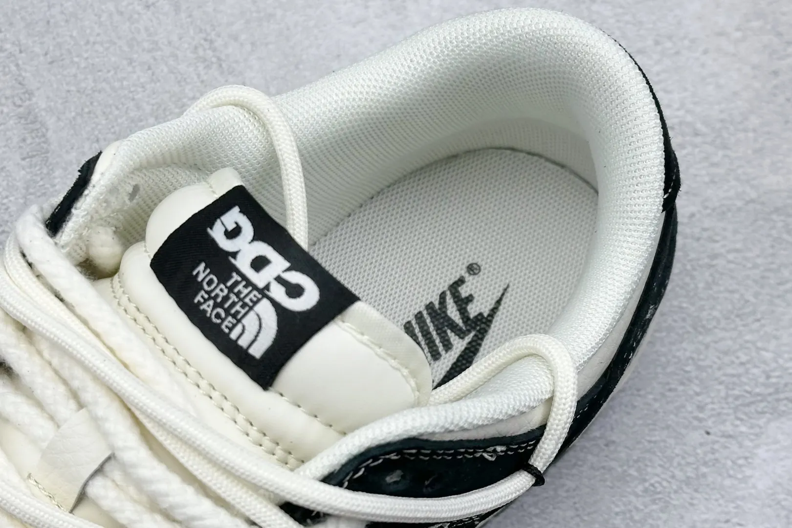 Nike SB Dunk Low North Face Black White Replica Nike Shoes Classic 1618