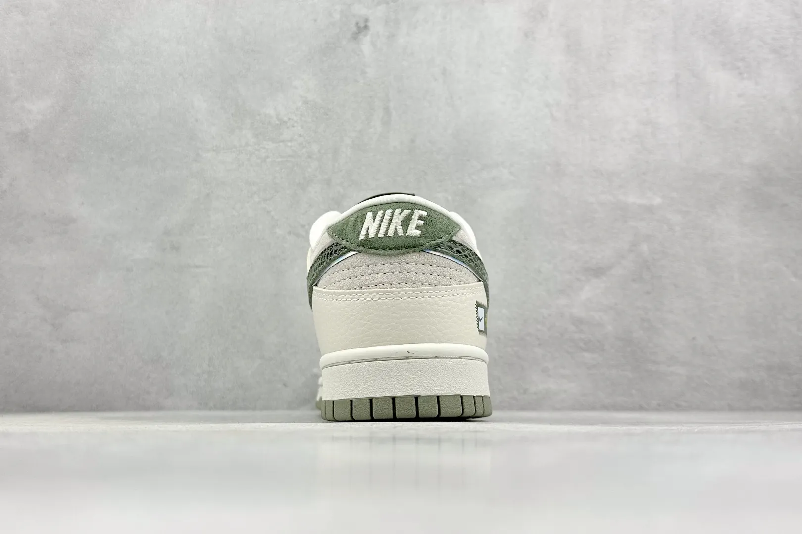 Nike SB Dunk Low North Face Snake Green Swoosh –  Replica Shoes BestValue 1622
