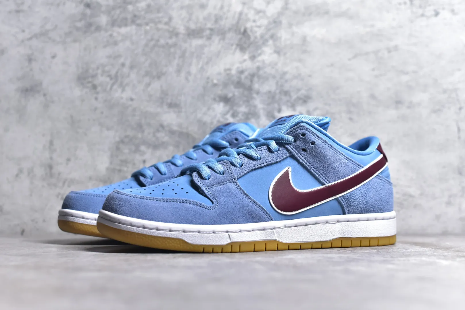 Nike SB Dunk Low Philadelphia Bubblegum –  Replica Nikes & Rep Shoes Collection Thermal 1599