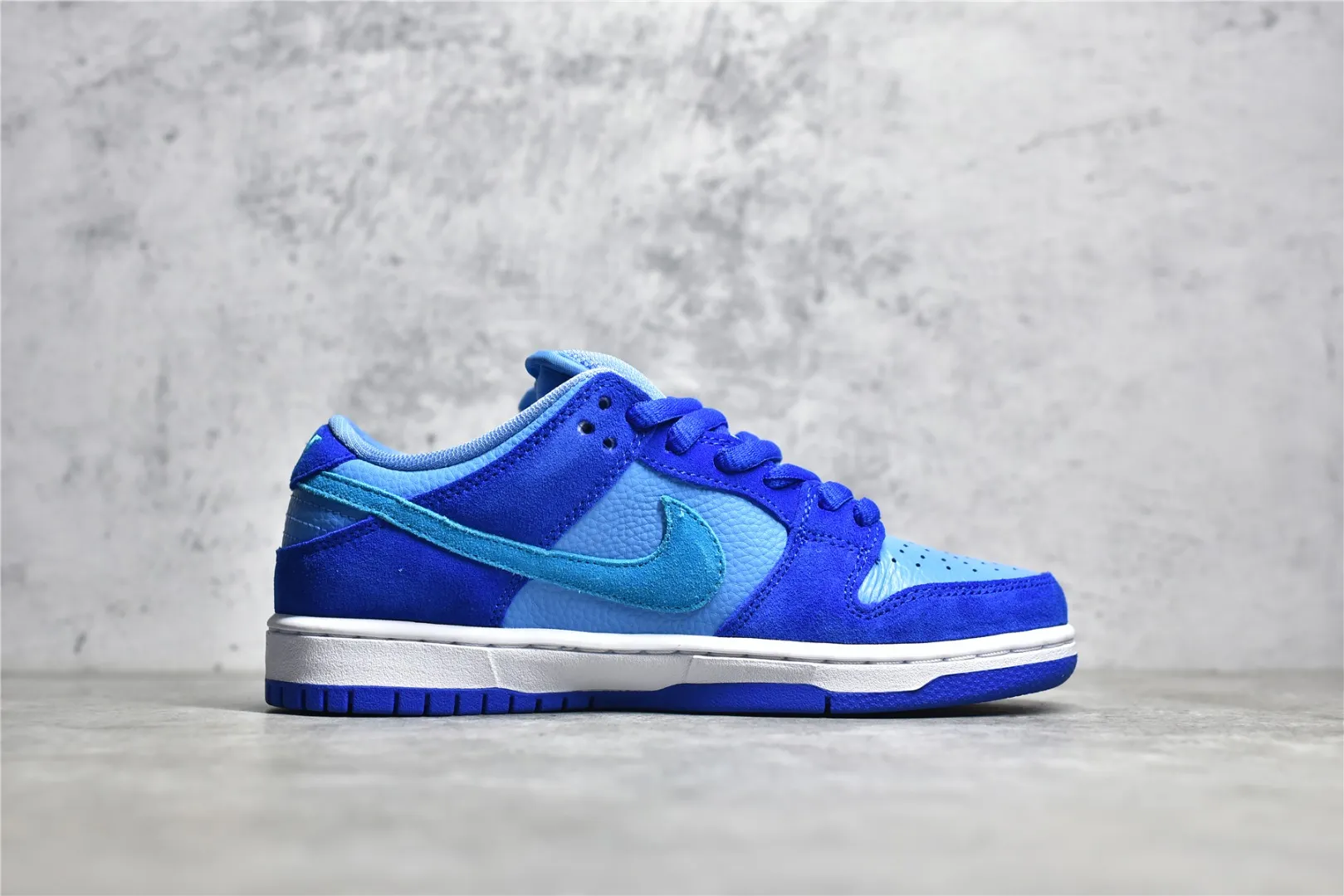 Nike SB Dunk Low Pro Blue Raspberry Blue – Replica Nikes & Fake Nike Shoes TravelReady 1621
