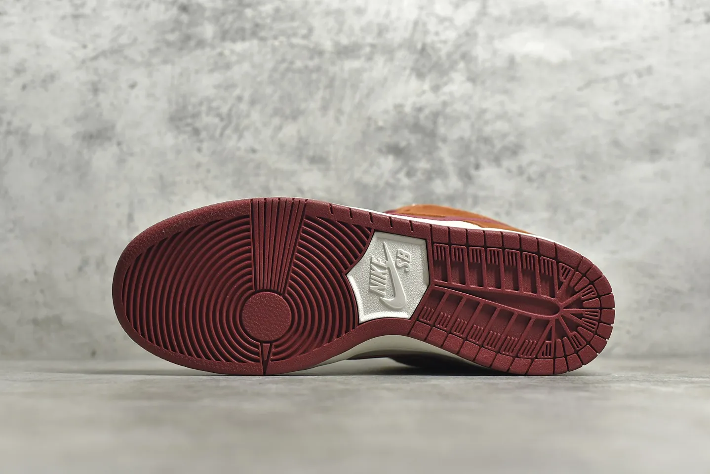 Nike SB Dunk Low Pro Russet Cedar Brown –  Replica Nikes & Rep Shoes Collection Fashionable 1600