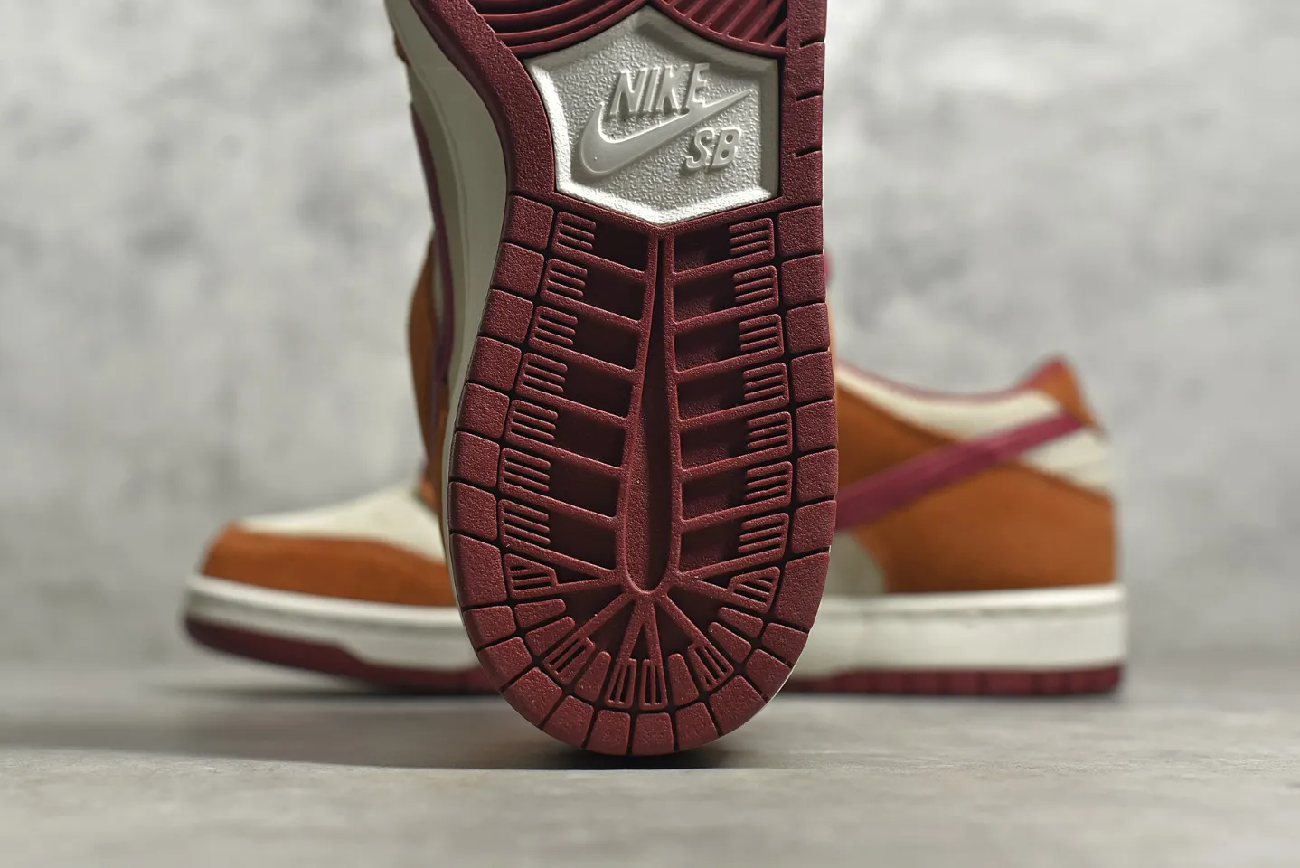 Nike SB Dunk Low Pro Russet Cedar Brown –  Replica Nikes & Rep Shoes Collection Fashionable 1600