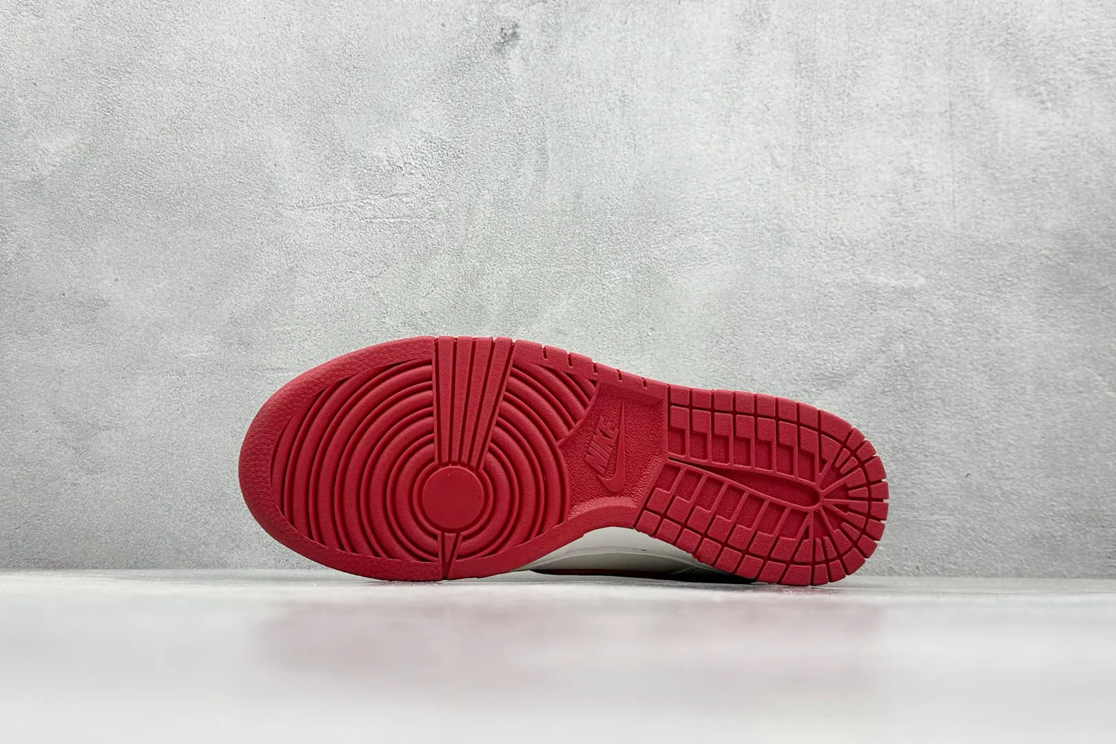 Nike SB Dunk Low SUP White Red Grey –  Rep Shoes & Replica Nikes FashionForward 1638