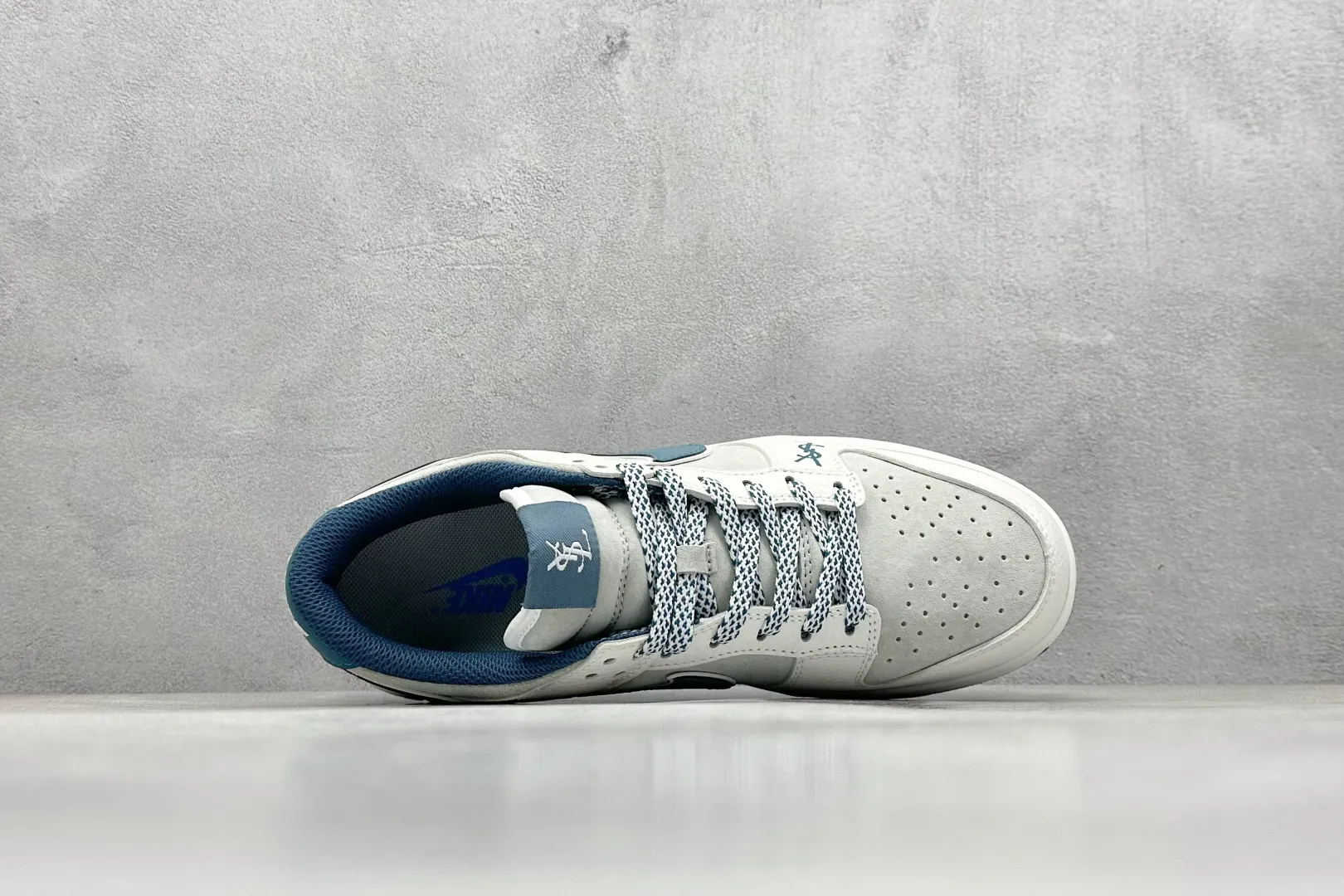 Nike SB Dunk Low Saint Laurent White Blue Replica Nikes Rep Shoes Stretchable 1563