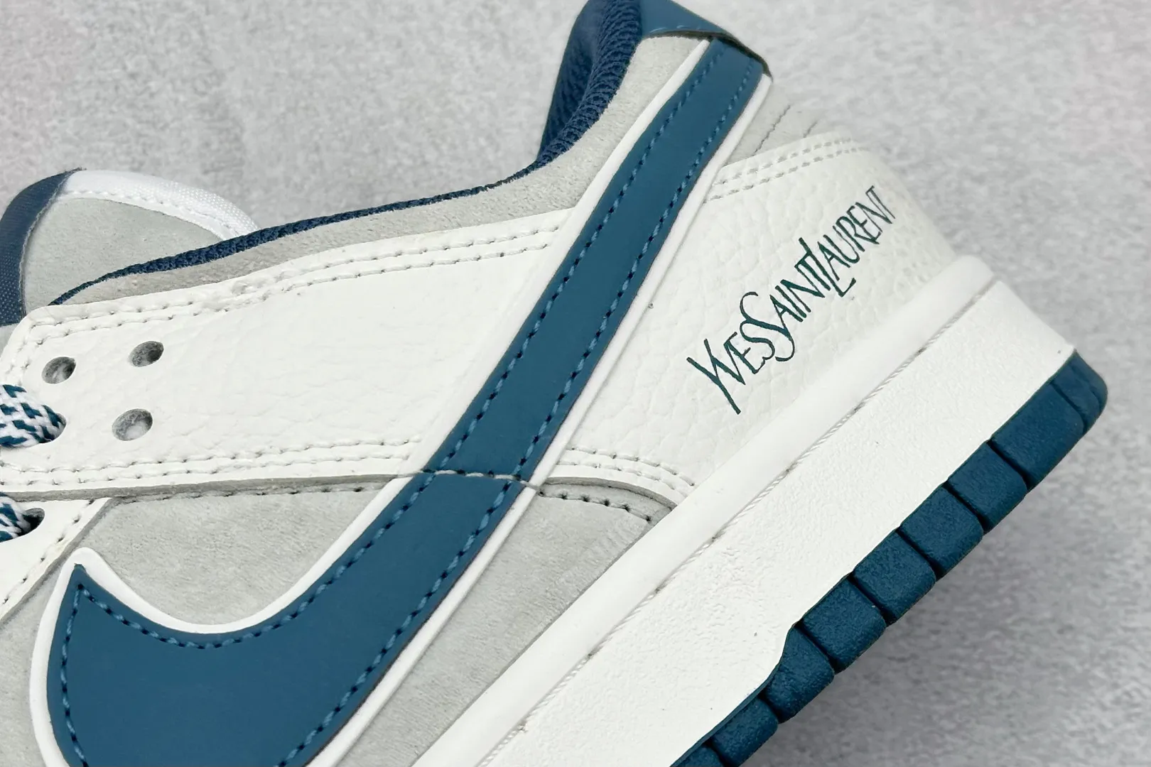 Nike SB Dunk Low Saint Laurent White Blue Replica Nikes Rep Shoes Stretchable 1563