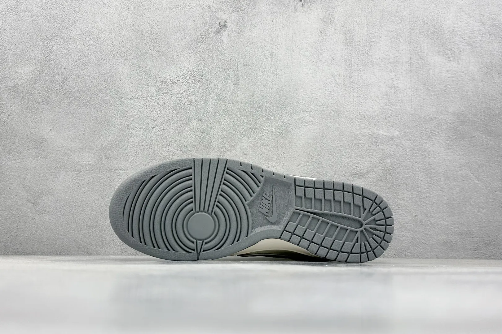 Nike SB Dunk Low Stussy Beige Grey Low –  Rep Shoes & Replica Nikes Stylish 1657