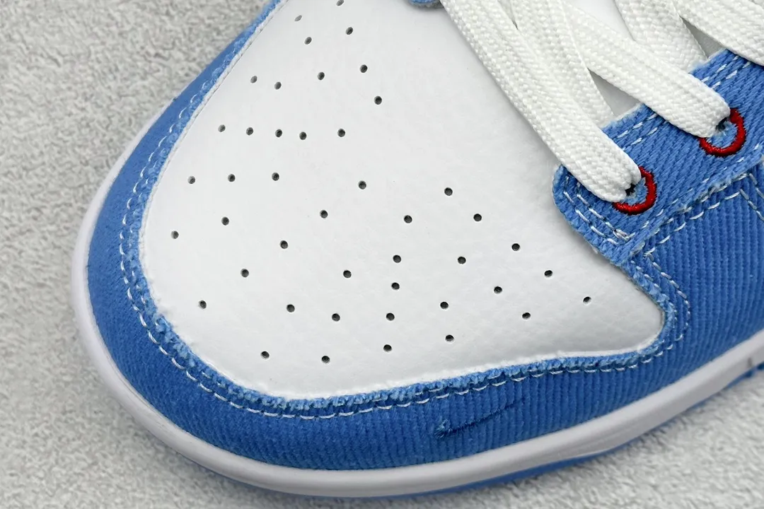 Nike SB Dunk Low Supreme Blue White –  Rep Shoes & Replica Nikes Breathable 1658