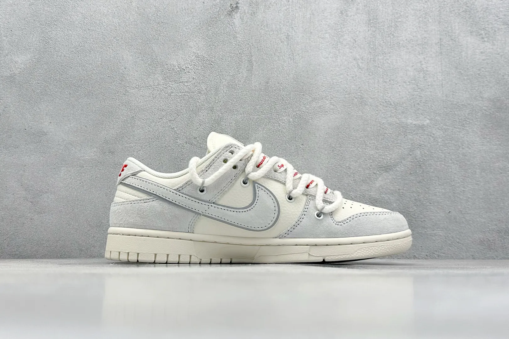 Nike SB Dunk Low Supreme Light Grey  Rep Shoes Replica Nikes AllSeason 1653