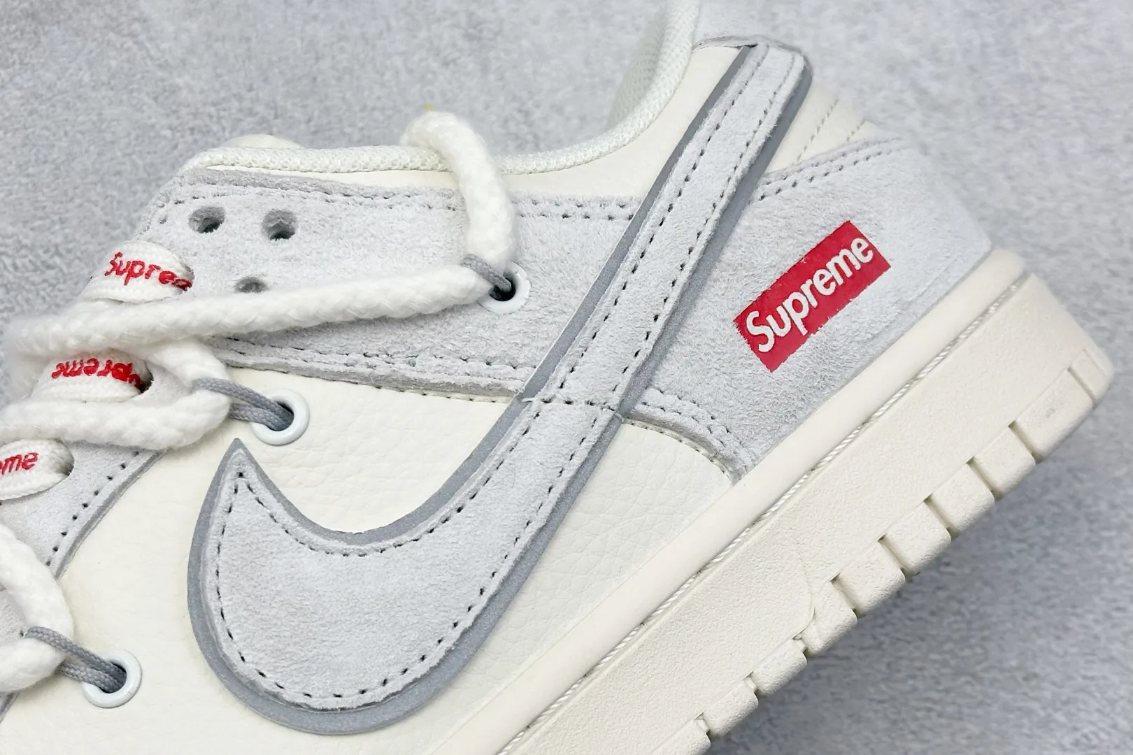 Nike SB Dunk Low Supreme Light Grey  Rep Shoes Replica Nikes AllSeason 1653
