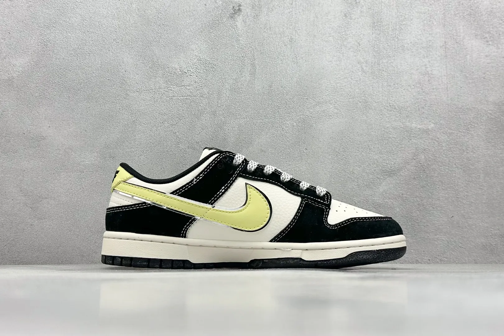 BestValue Nike SB Dunk Low The North Face White Black Yellow Replica Nikes Shoes 1616