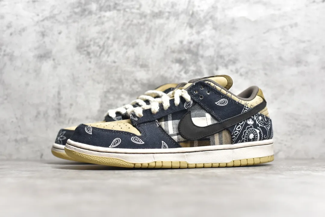 Nike SB Dunk Low Travis Scott Cactus Jack Black Paisley Replica Shoes Durable 1541