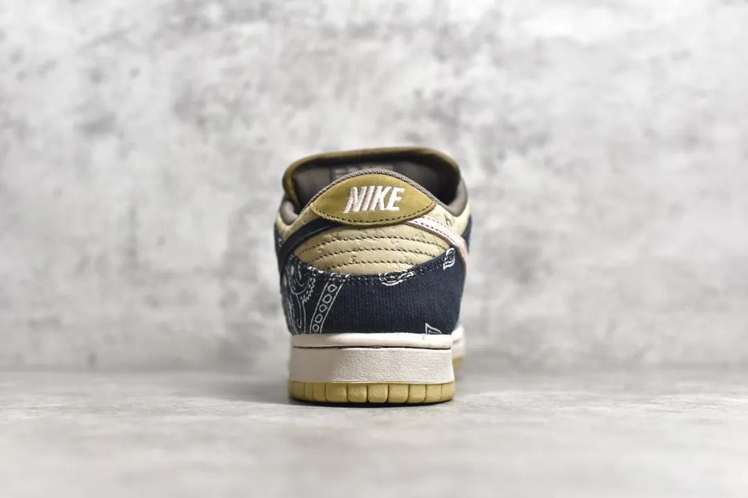 Nike SB Dunk Low Travis Scott Cactus Jack Black Paisley Replica Shoes Durable 1541