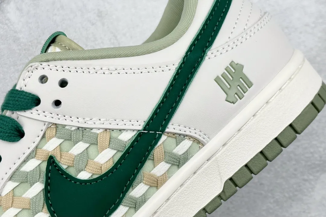 WeatherProof Nike SB Dunk Low Undefeated White Green Low –  Rep Shoes & Replica Nikes 1664