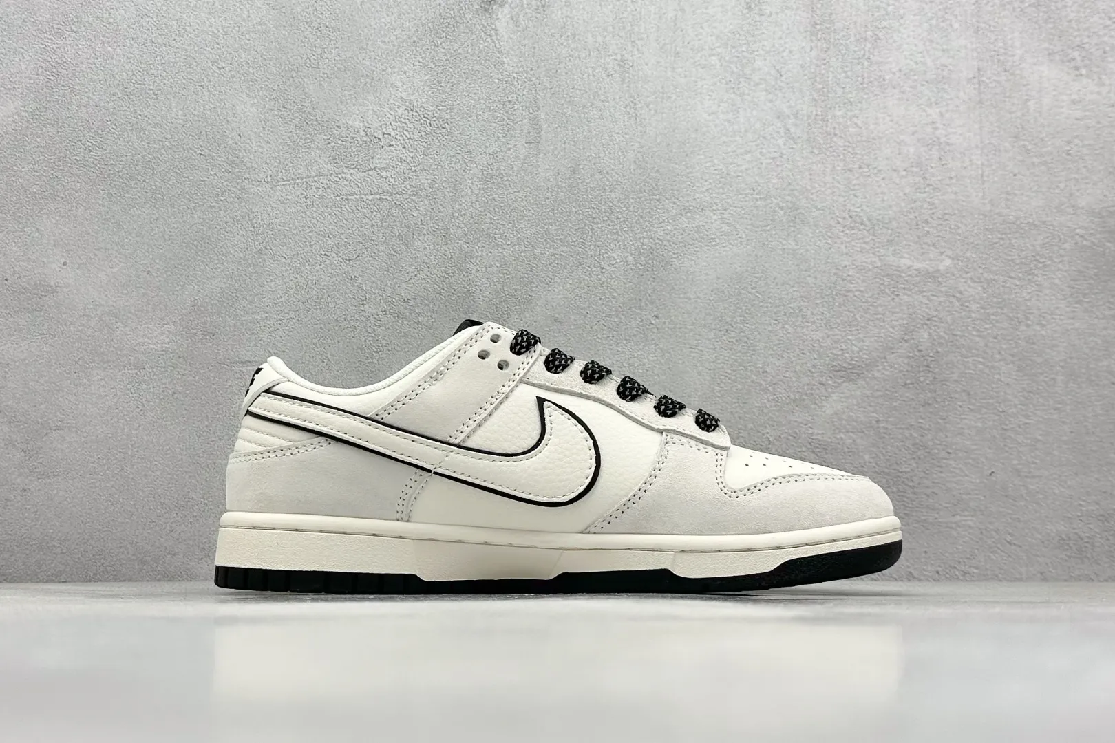 TechFriendly Nike SB Dunk Low White Black Star –  Replica Nikes & Rep Shoes Collection 1562