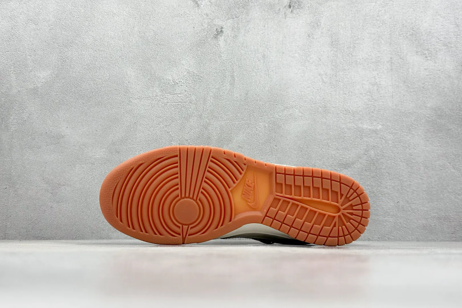 WeatherProof Nike SB Dunk Low Year of the Snake White –  Rep Shoes & Replica Nikes 1655
