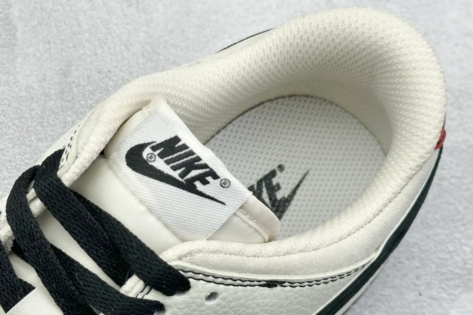 Nike SB Dunk Low x Stussy White Black Red –  Replica Nikes & Rep Shoes Collection ZipUp 1586