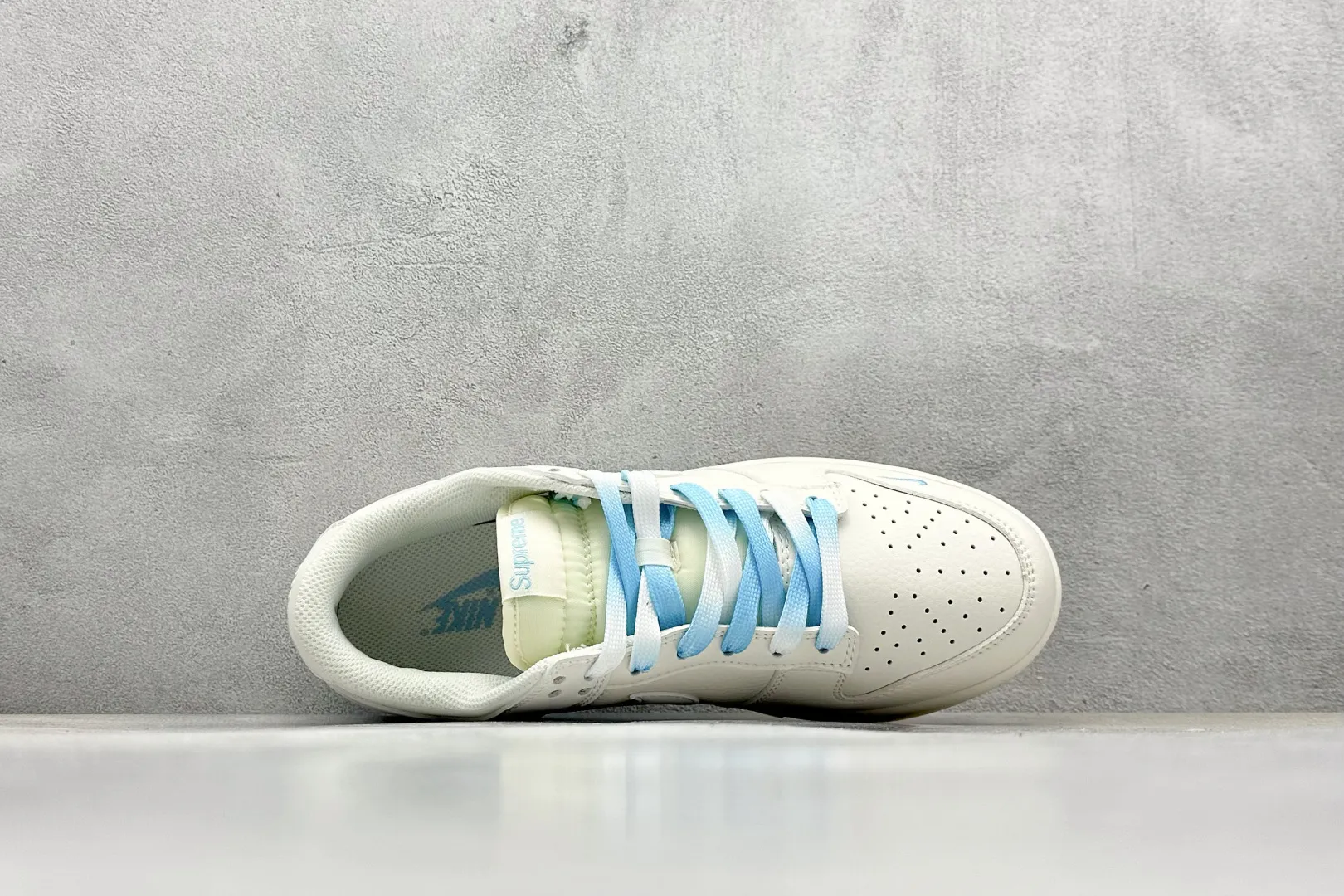 Nike SB Dunk Low x Supreme White Sky Blue Replica Nikes – Rep Shoes Flexible 1552