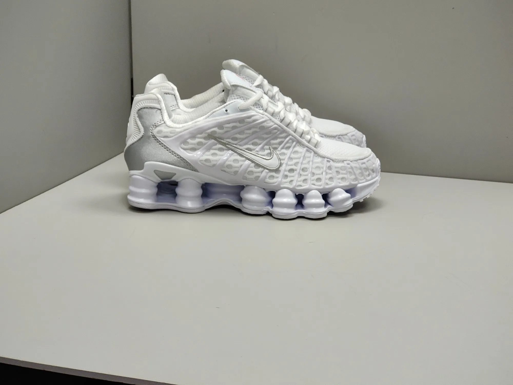 Soft Nike Shox TL Metallic Silver Low Top Rep Shoes –  Replica Nikes 1673