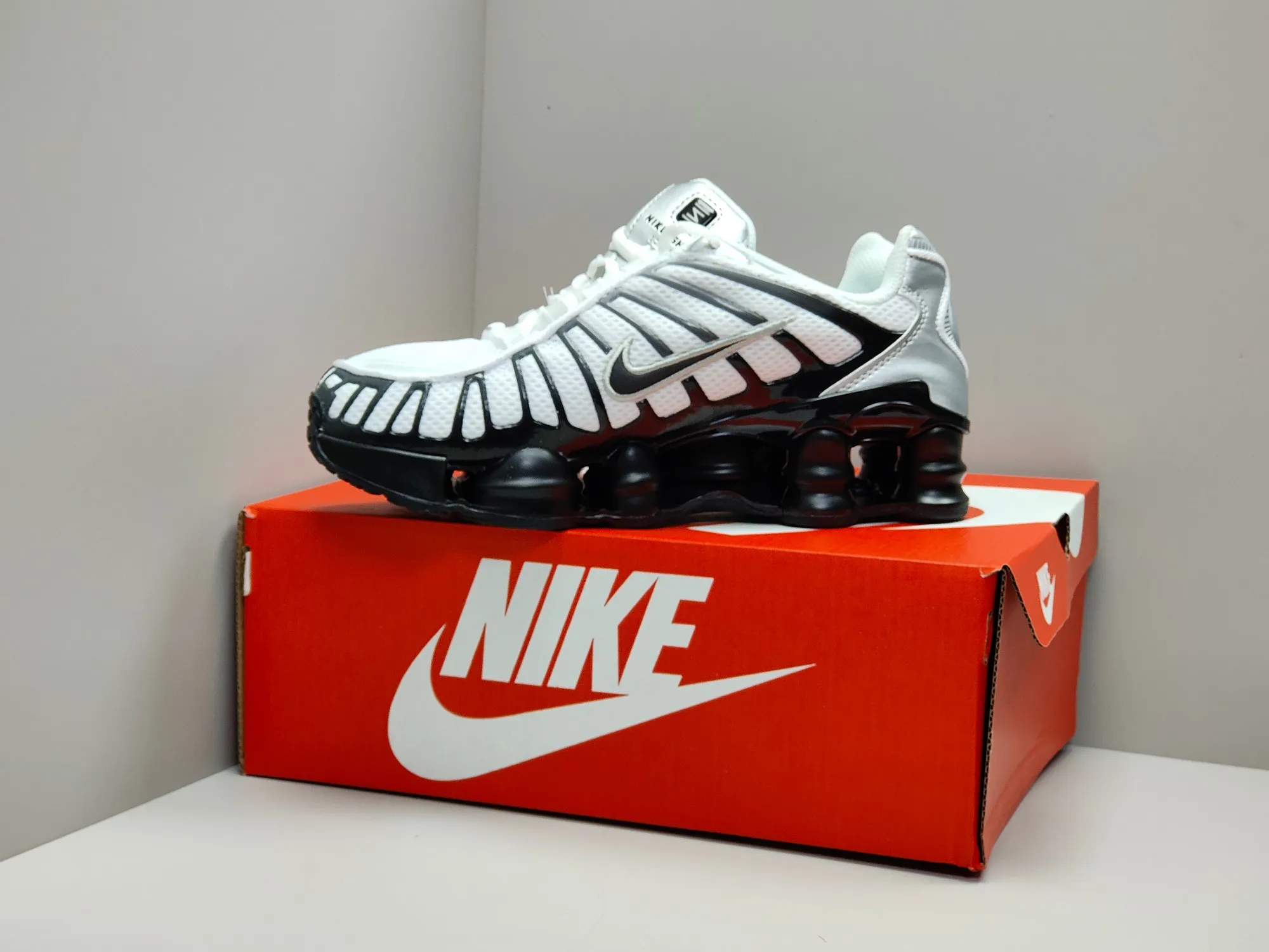 Nike Shox TL White Black Silver Rep Shoes Replica Sneakers Packable 1672