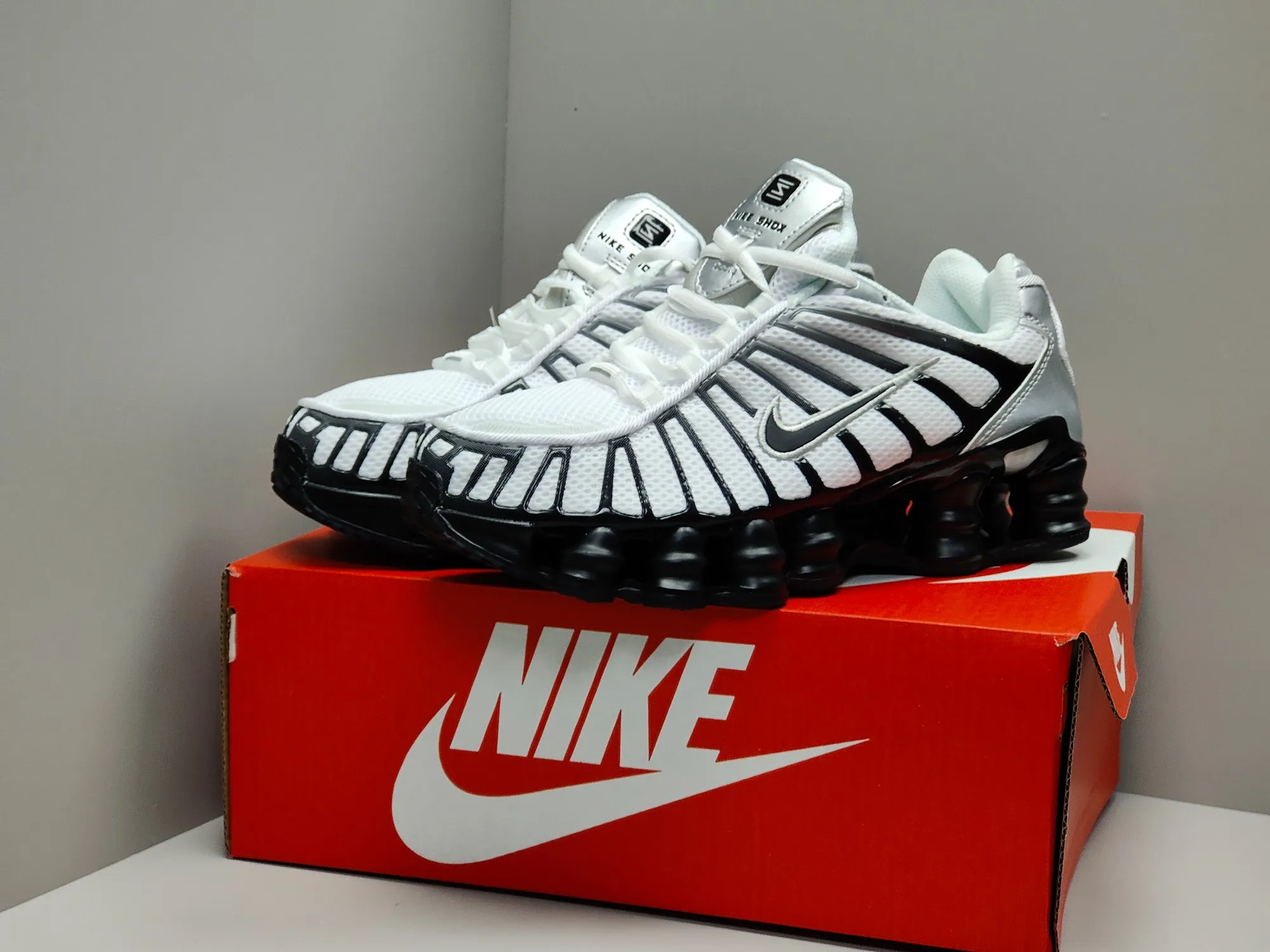 Nike Shox TL White Black Silver Rep Shoes Replica Sneakers Packable 1672