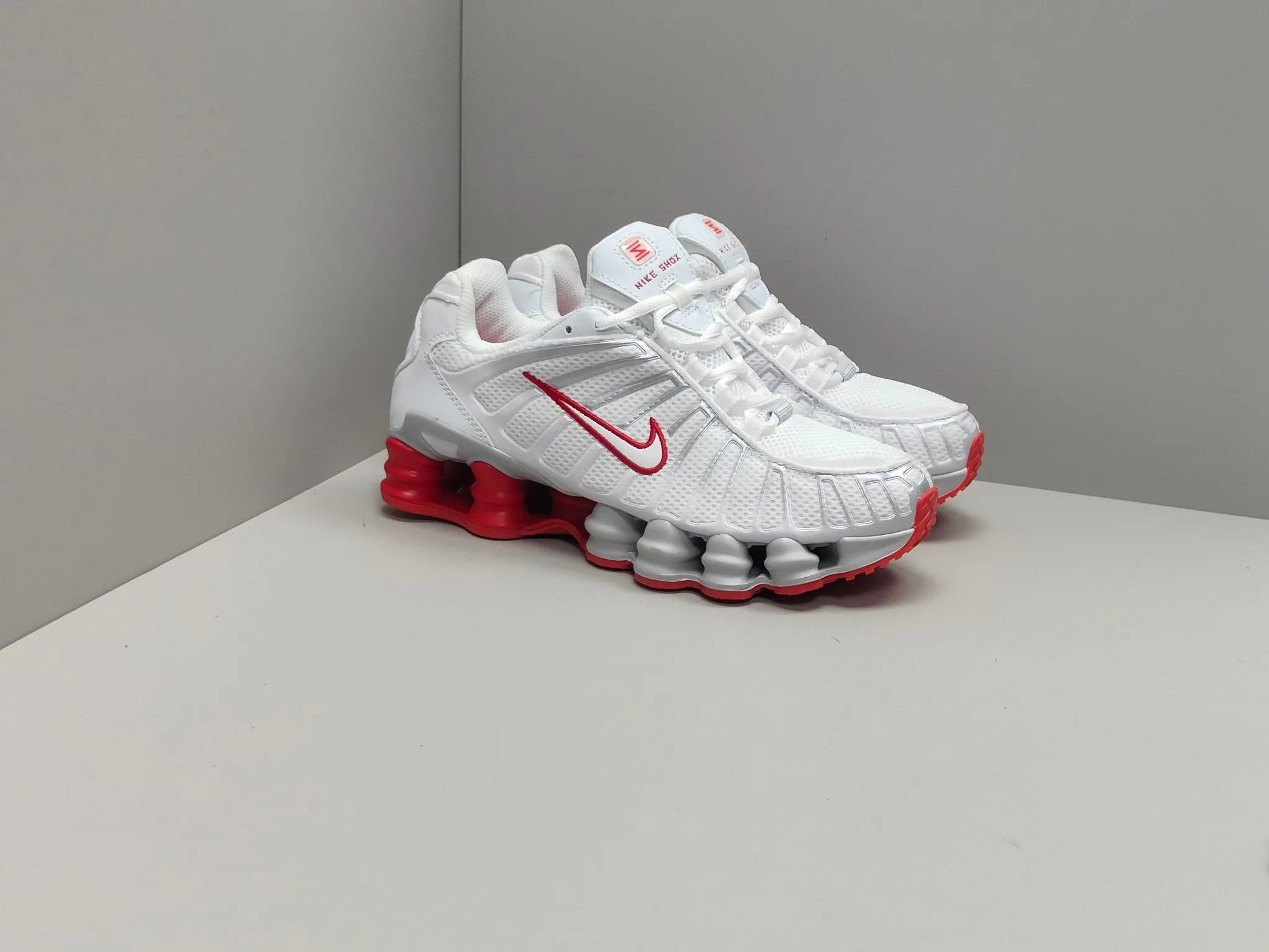 Timeless Nike Shox TL White Red Low Running Shoes – Replica Nike Edition 1669