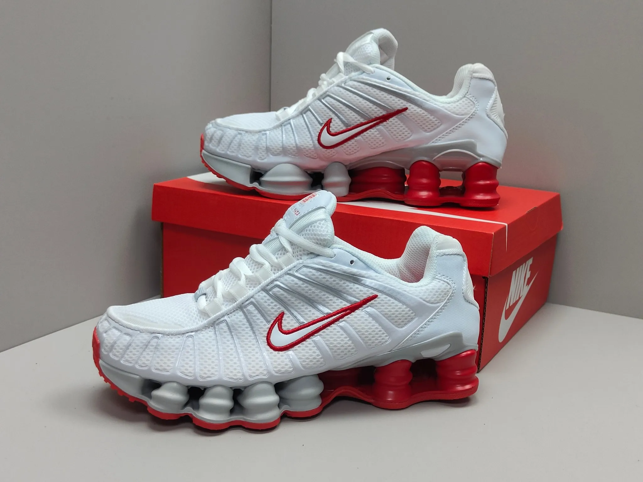 Timeless Nike Shox TL White Red Low Running Shoes – Replica Nike Edition 1669