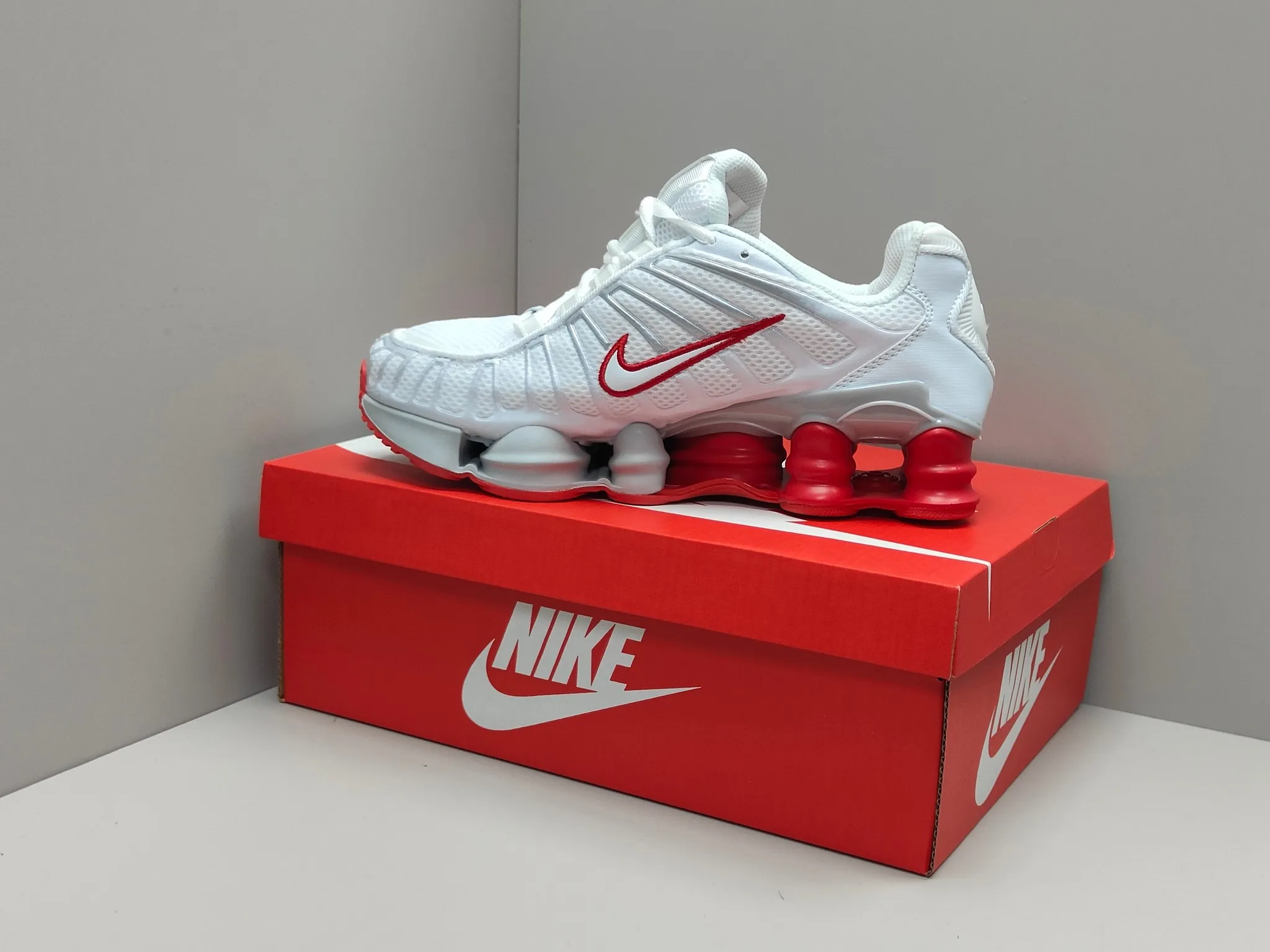 Timeless Nike Shox TL White Red Low Running Shoes – Replica Nike Edition 1669