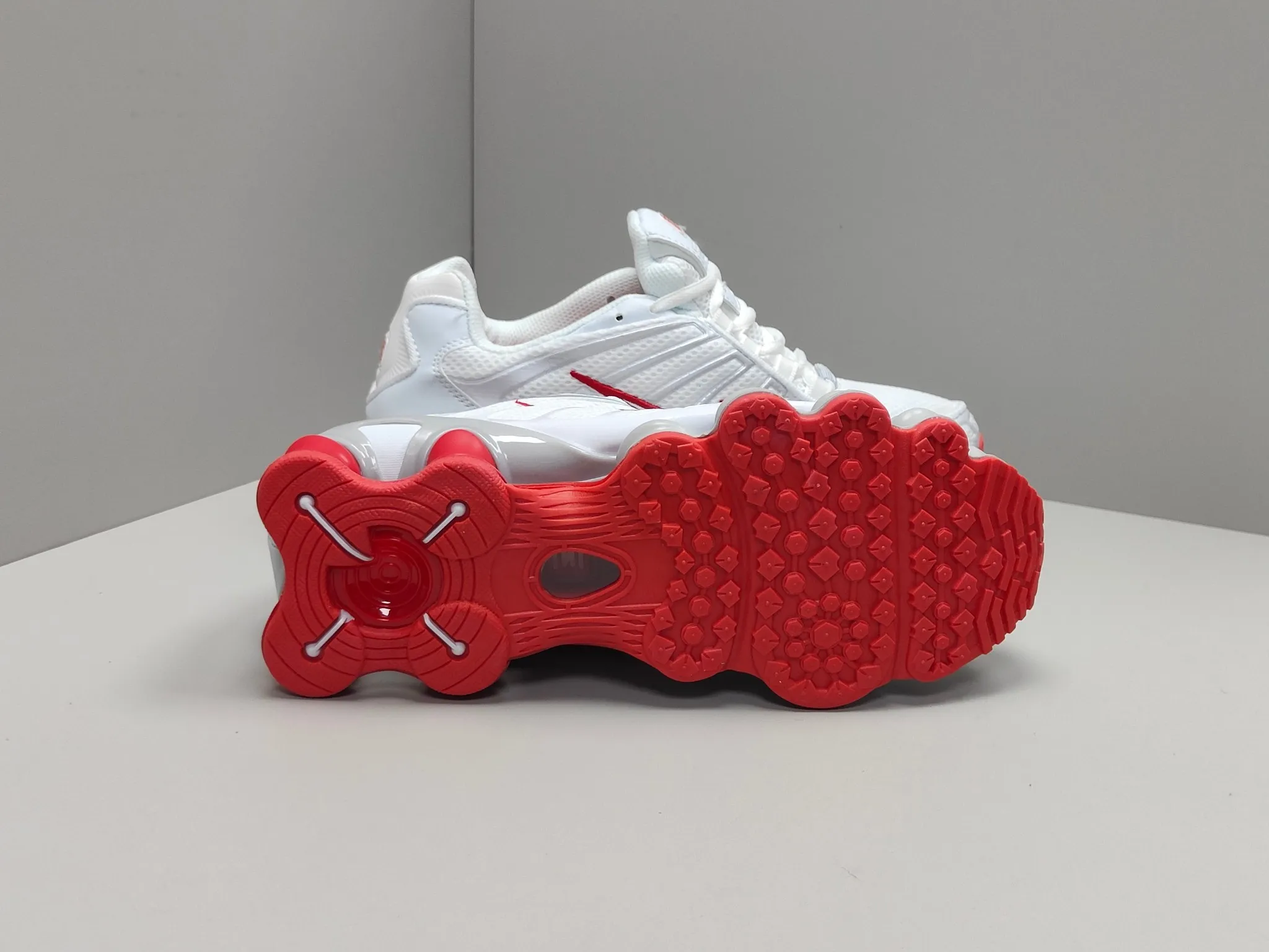 Timeless Nike Shox TL White Red Low Running Shoes – Replica Nike Edition 1669