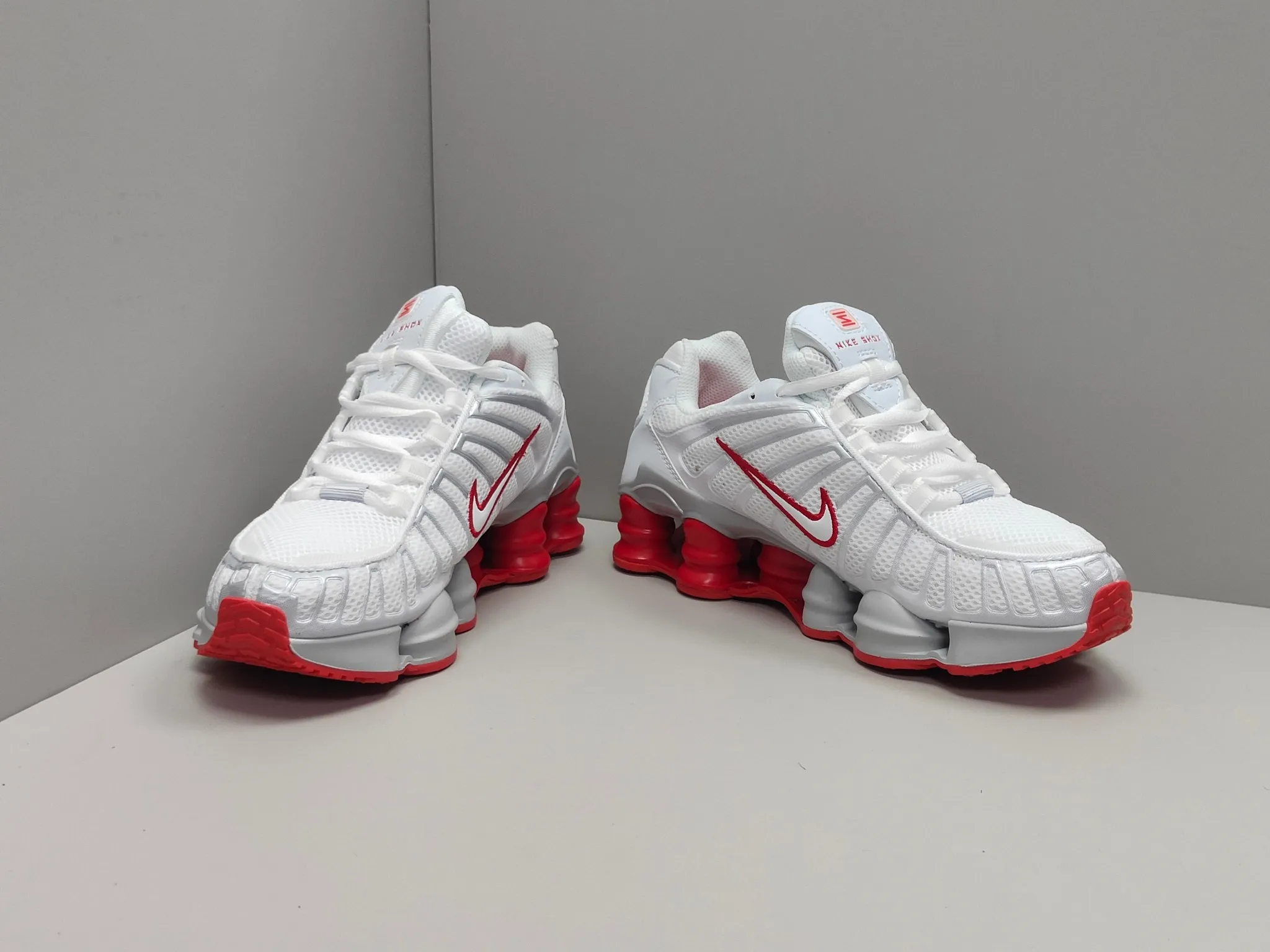 Timeless Nike Shox TL White Red Low Running Shoes – Replica Nike Edition 1669