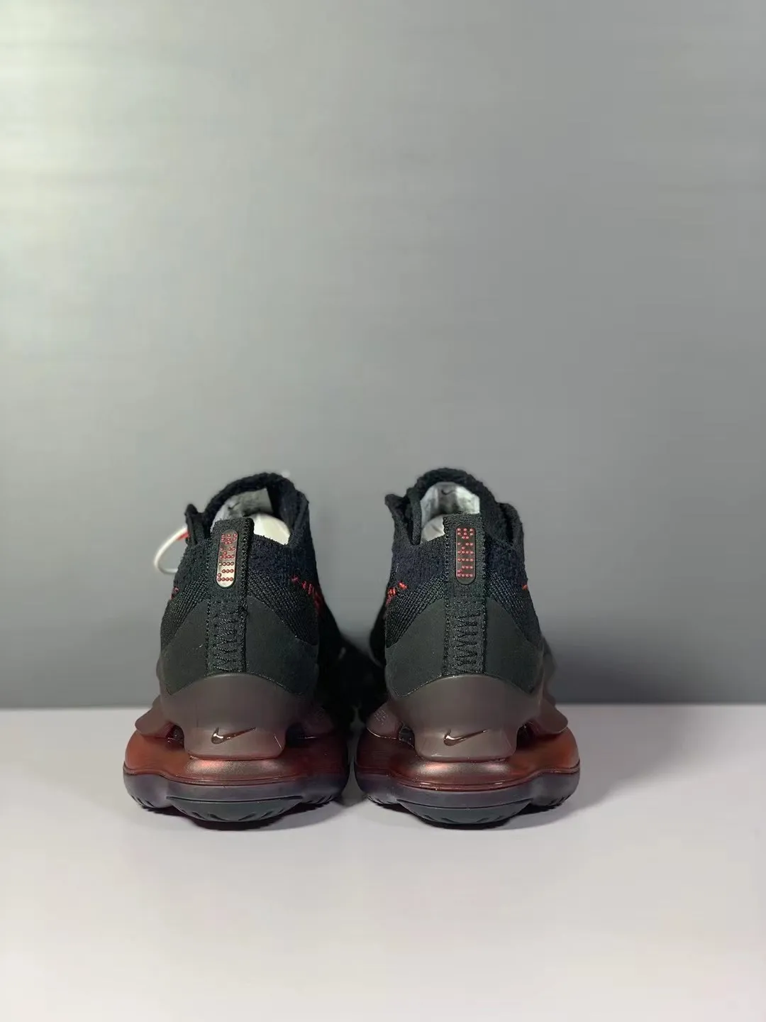 Nike Vapor Max Black Red Running Shoes –  Rep Shoes & Replica Sneakers Unique 1365