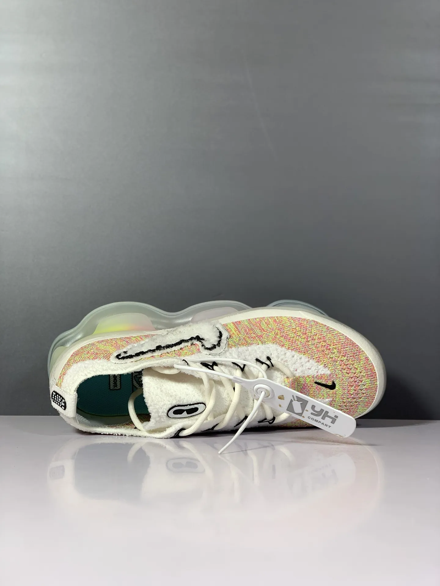 Classic Nike VaporMax Rainbow Air Max Running Shoes –  Rep Shoes & Replica Sneakers 1366