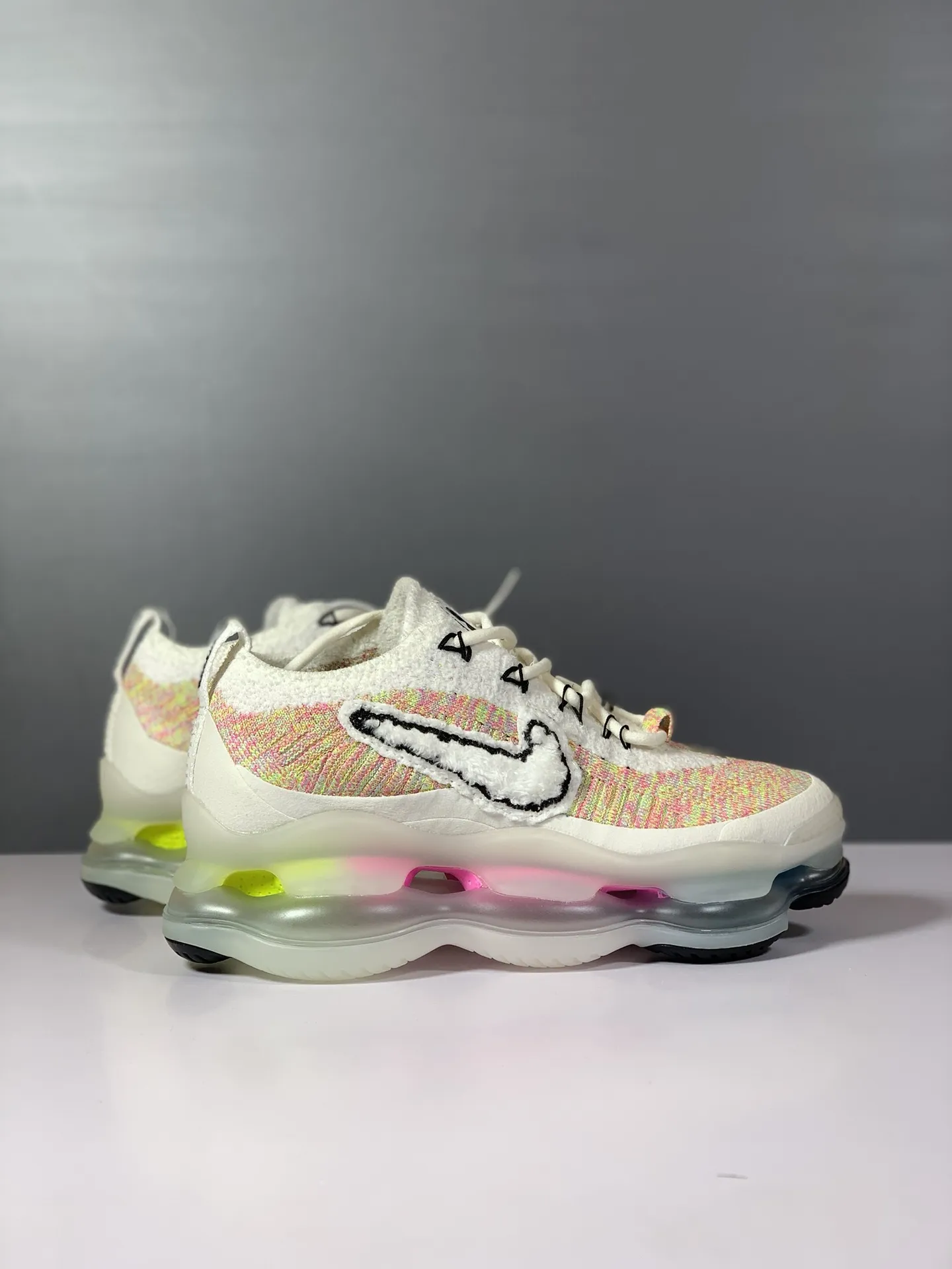Classic Nike VaporMax Rainbow Air Max Running Shoes –  Rep Shoes & Replica Sneakers 1366