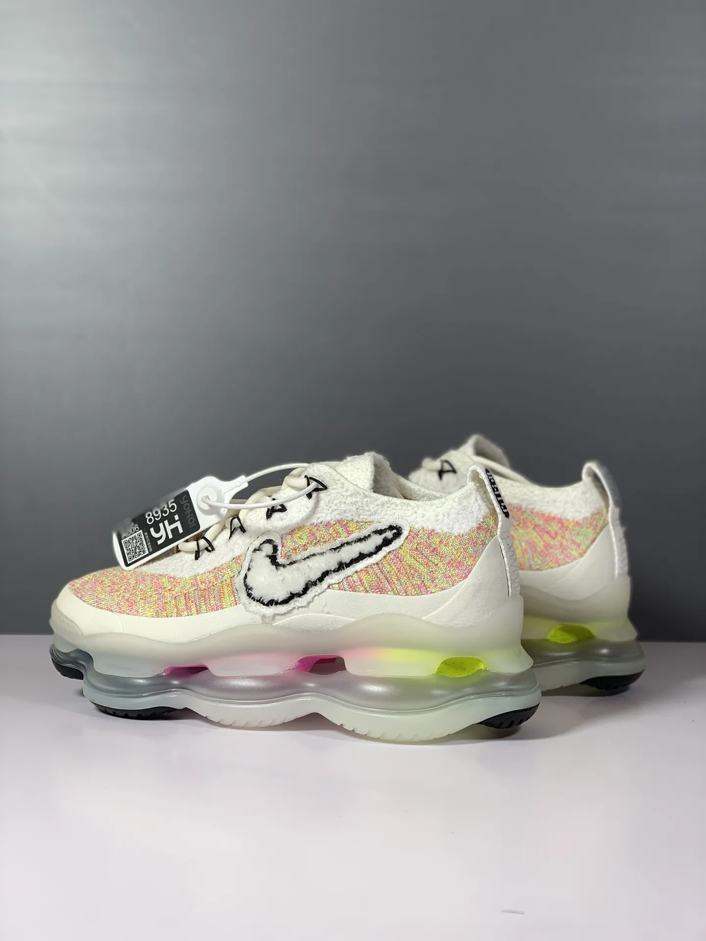 Classic Nike VaporMax Rainbow Air Max Running Shoes –  Rep Shoes & Replica Sneakers 1366