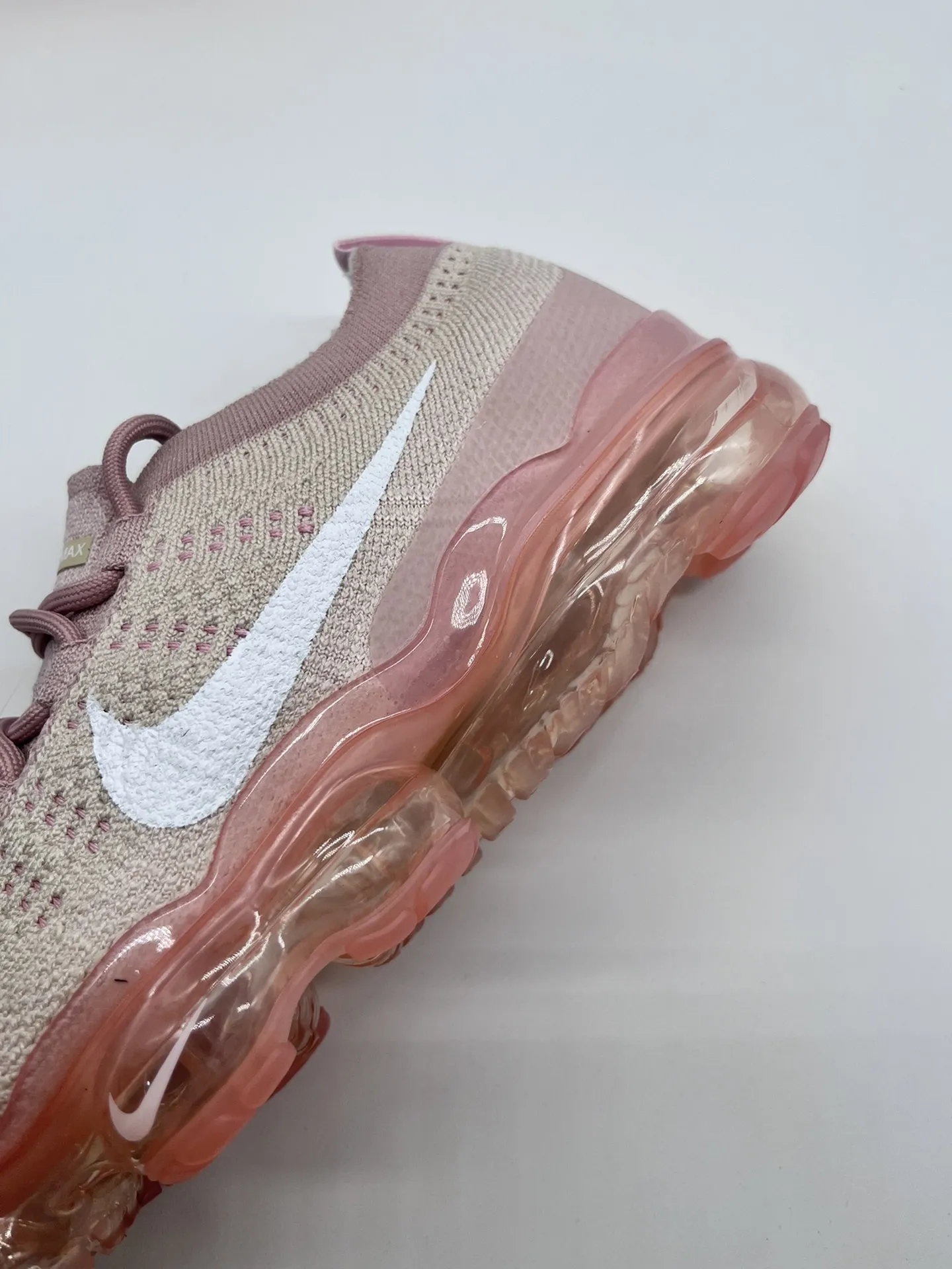 Nike Vapormax 2023 Flyknit Pink Running Shoes – High-Quality Rep Shoes & Nike Replica Edition FashionForward 1363