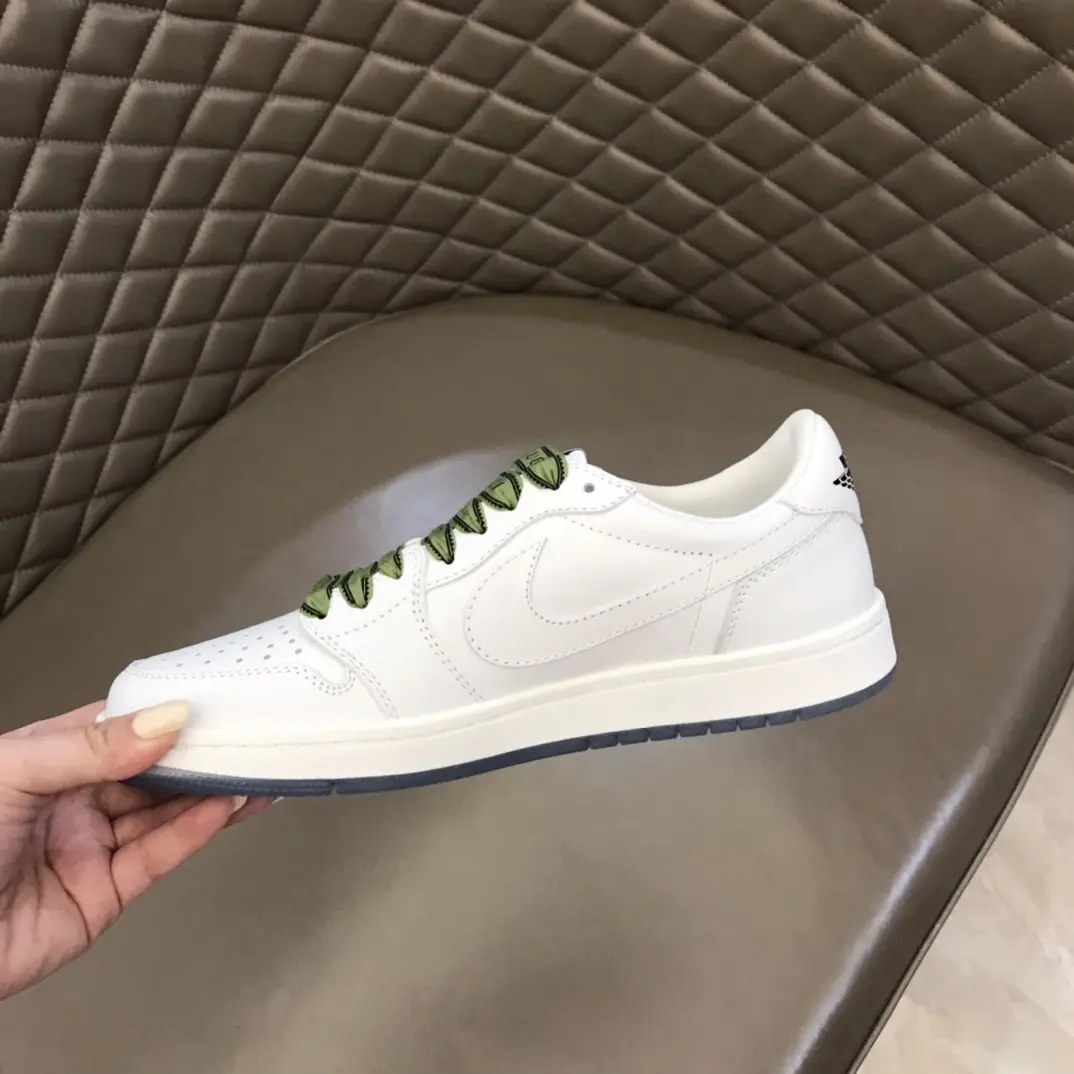 Upgraded Nike x Gucci Low-Top Lace-Up  Sneakers – White with Green Accents, High Quality Replica Shoes, Gucci Replica, Sizes 38- 834