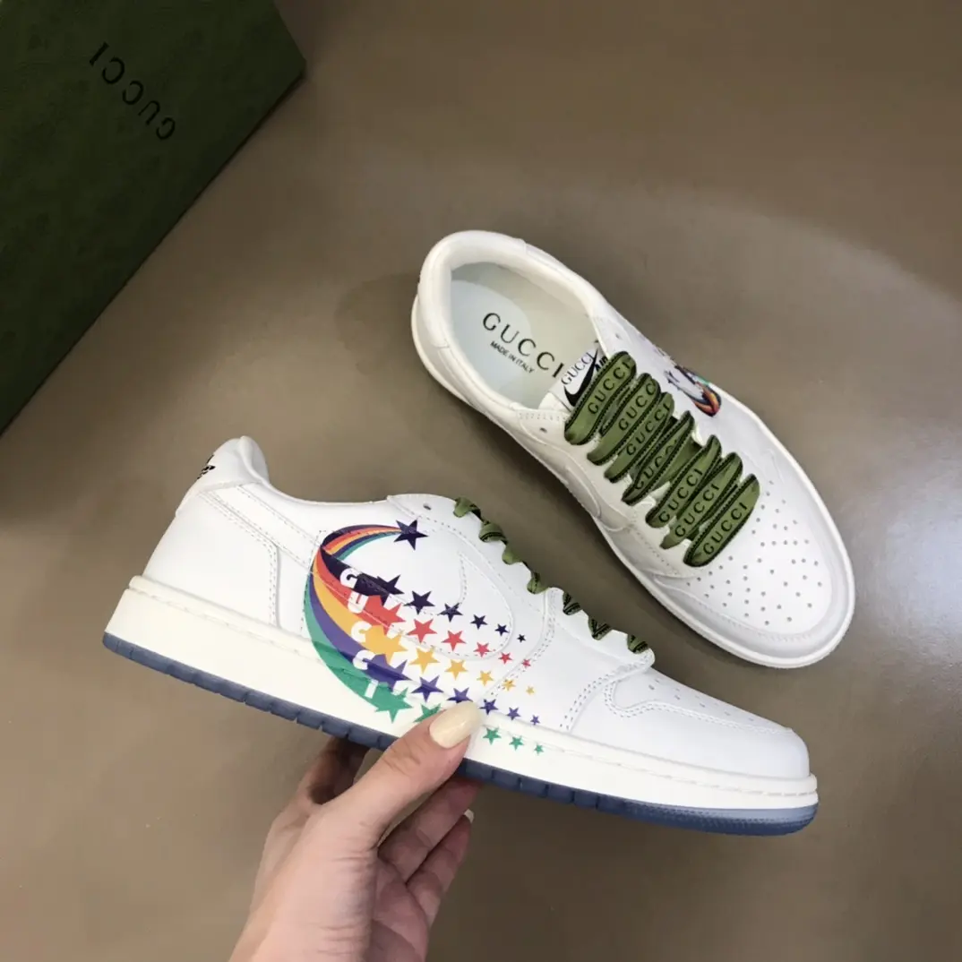 SportInspired Nike x Gucci White Low-Top Lace-Up  Sneakers with Green Accents – High Quality Replica Shoes & Gucci Replica 835