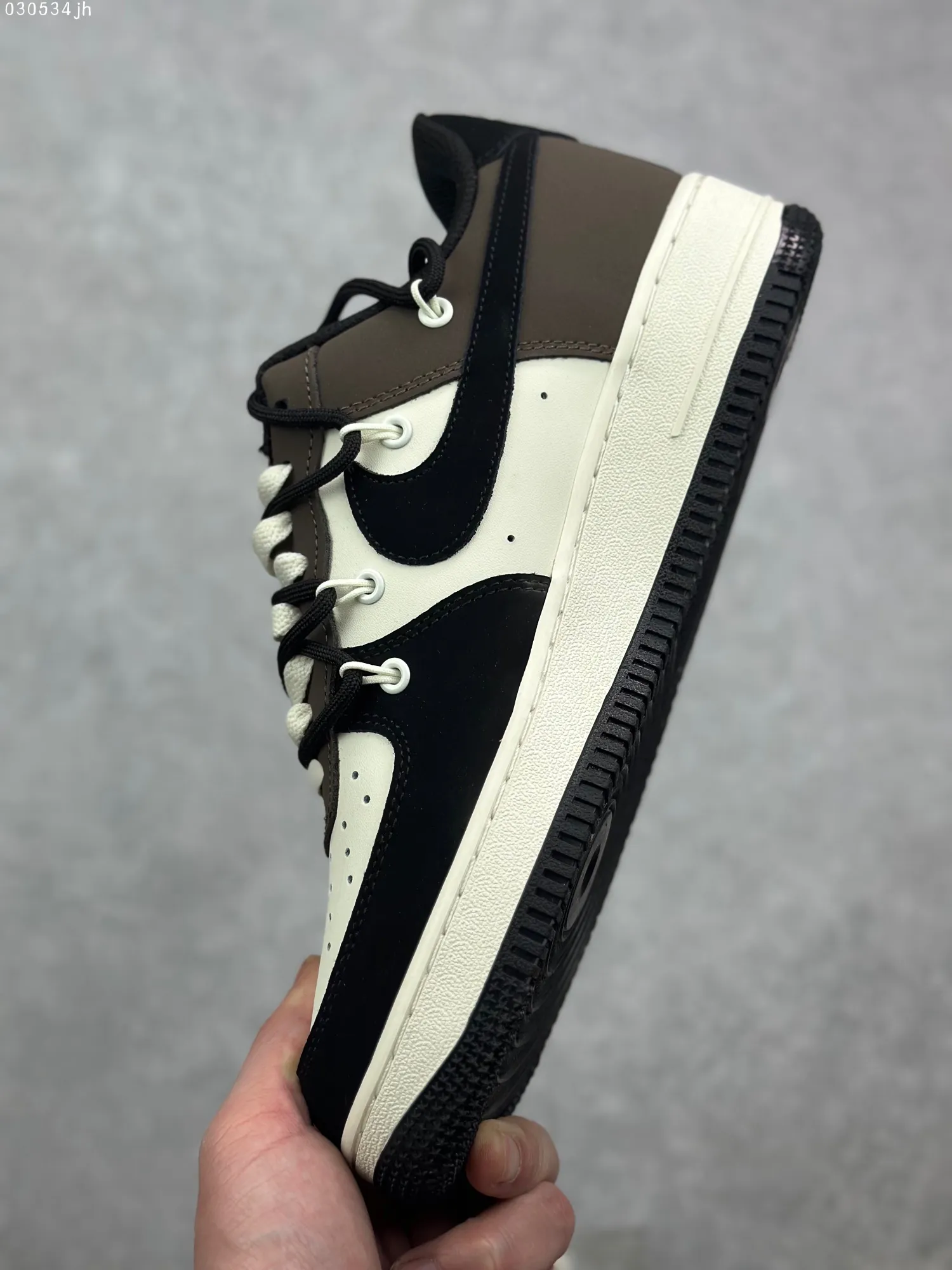 Stretchable Nike x Kaws Air Force 1 Custom Strap Sneakers – Wheat Black Brown – High Quality Replica Shoes with Rep Design 1082