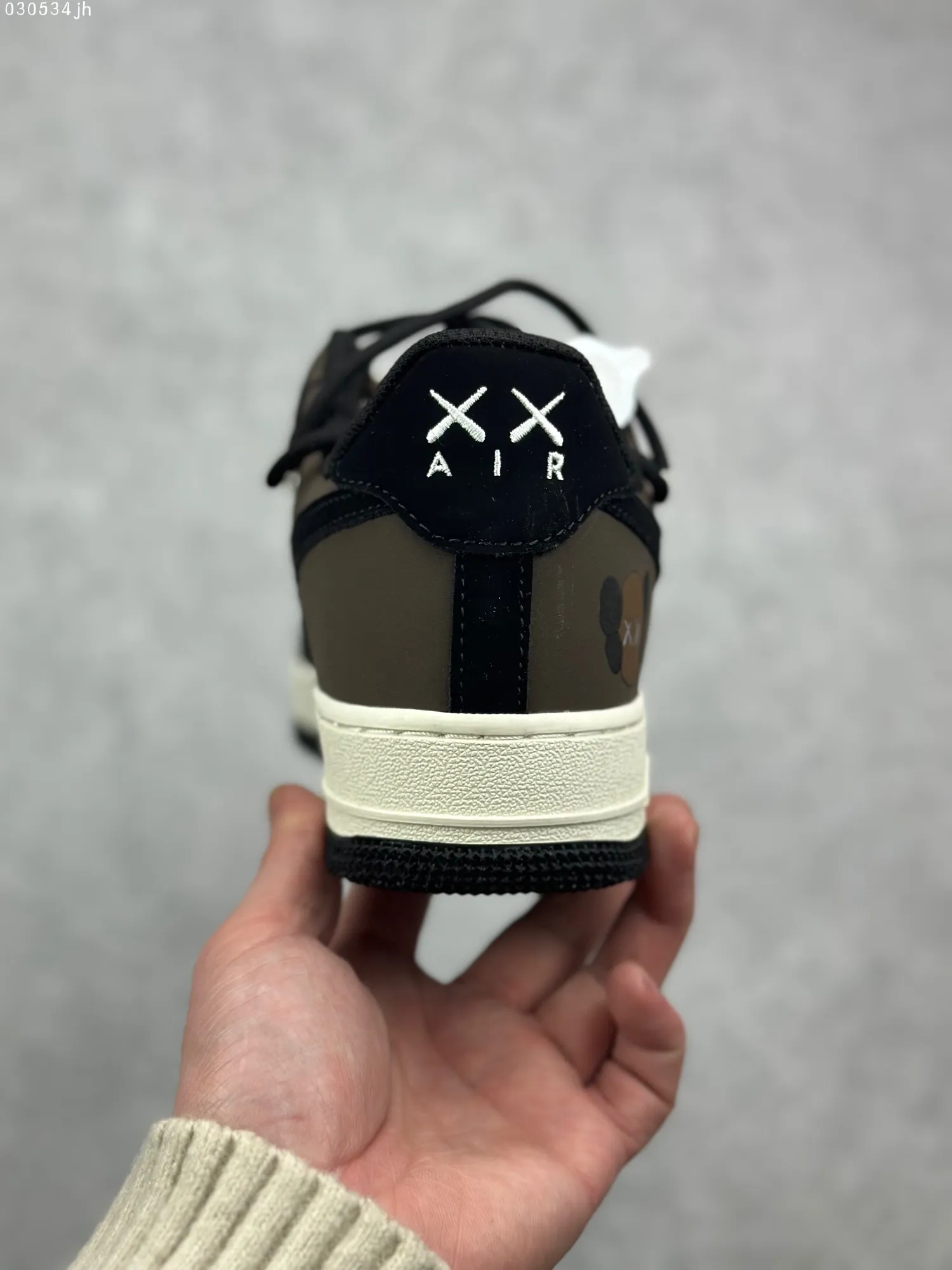 Stretchable Nike x Kaws Air Force 1 Custom Strap Sneakers – Wheat Black Brown – High Quality Replica Shoes with Rep Design 1082