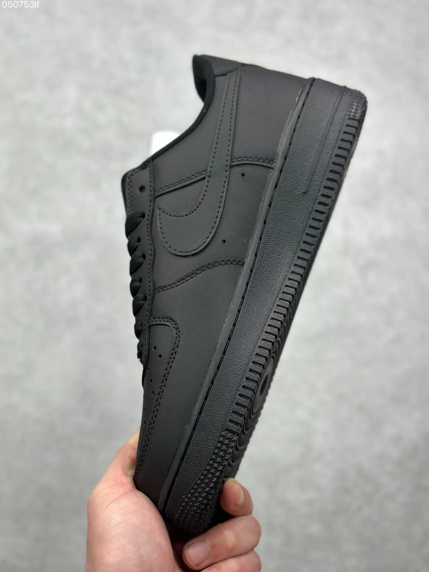 Trendy Nike x Supreme Air Force 1 ’07 Low All Black Limited Edition Rep Shoes – Best Replica Sneakers – Size 36- 997