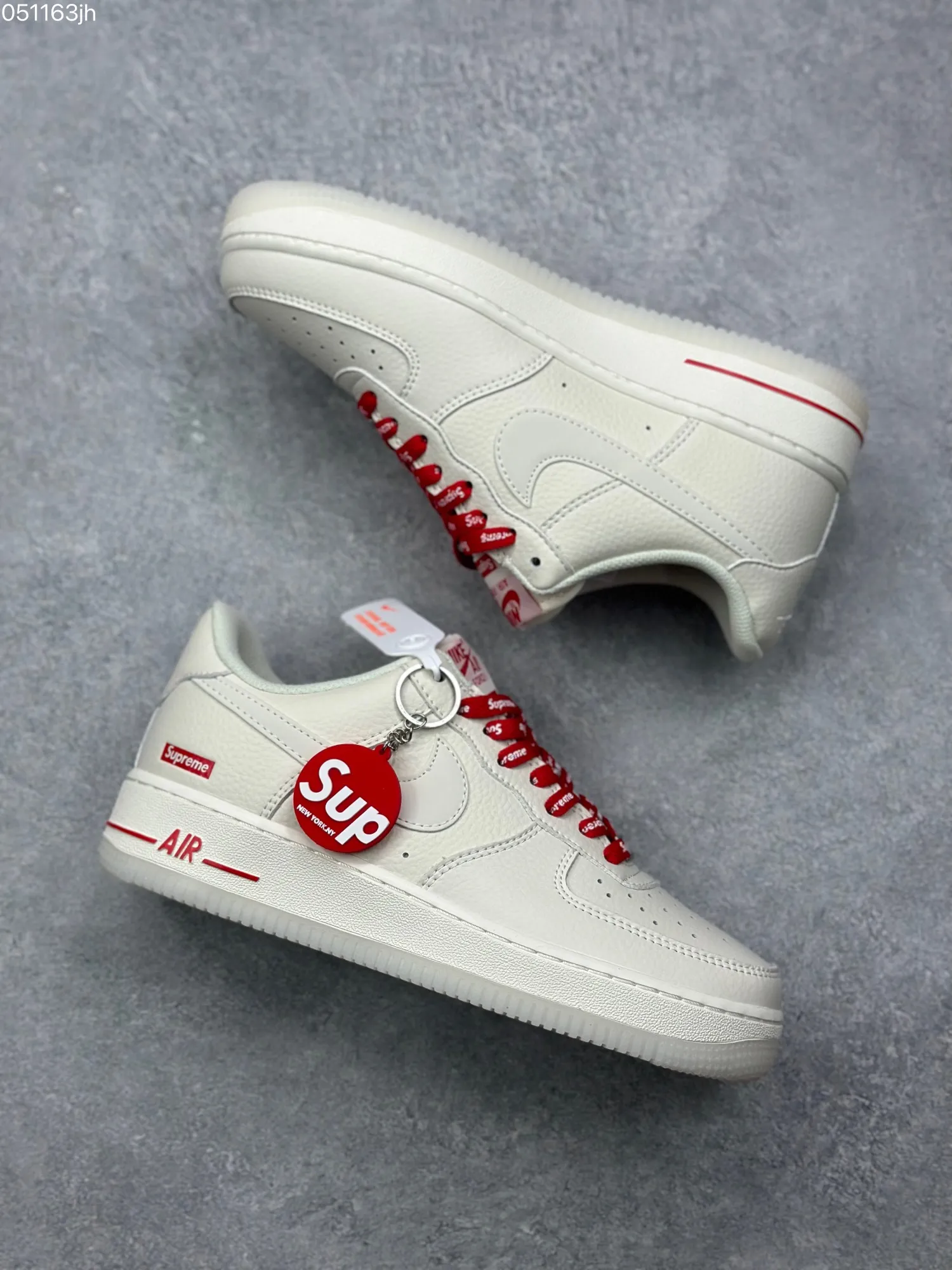 Vibrant Nike x Supreme Air Force 1 ’07 Low Cream Red  Sneakers – Limited Edition Rep Shoes & Best Replica Sneakers 991